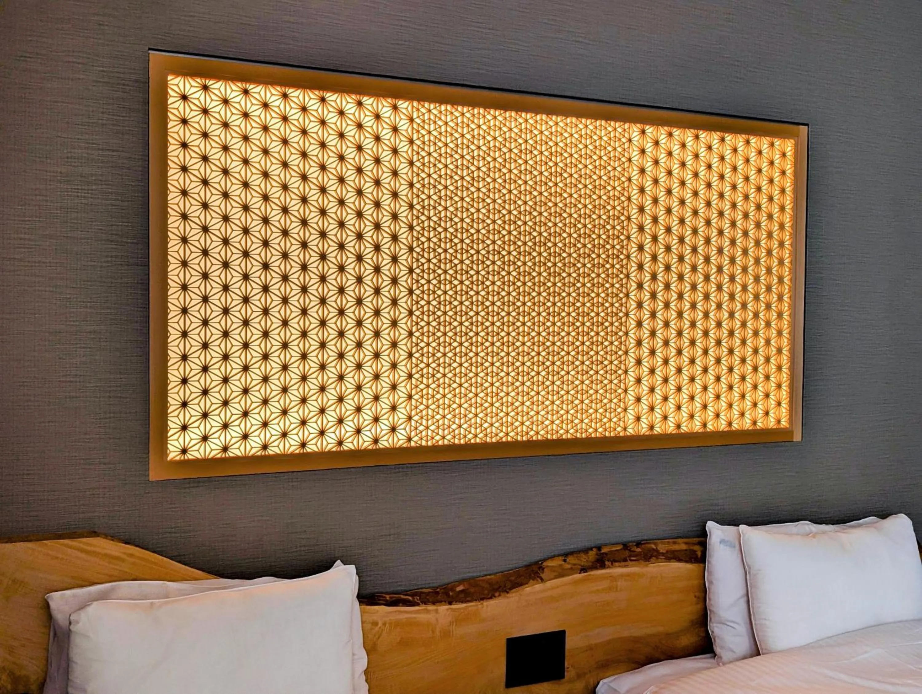 Decorative detail, Bed in ひがし茶屋街らしく金沢 Hotel Rashiku kanazawa