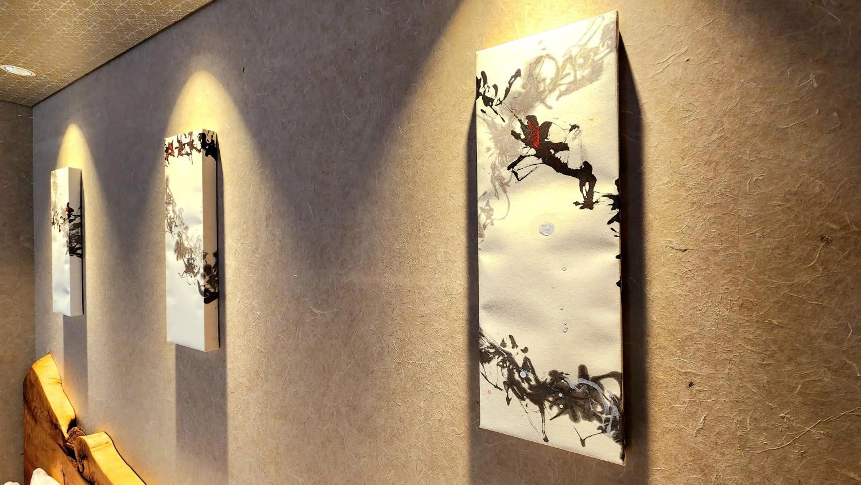 Decorative detail in ひがし茶屋街らしく金沢 Hotel Rashiku kanazawa