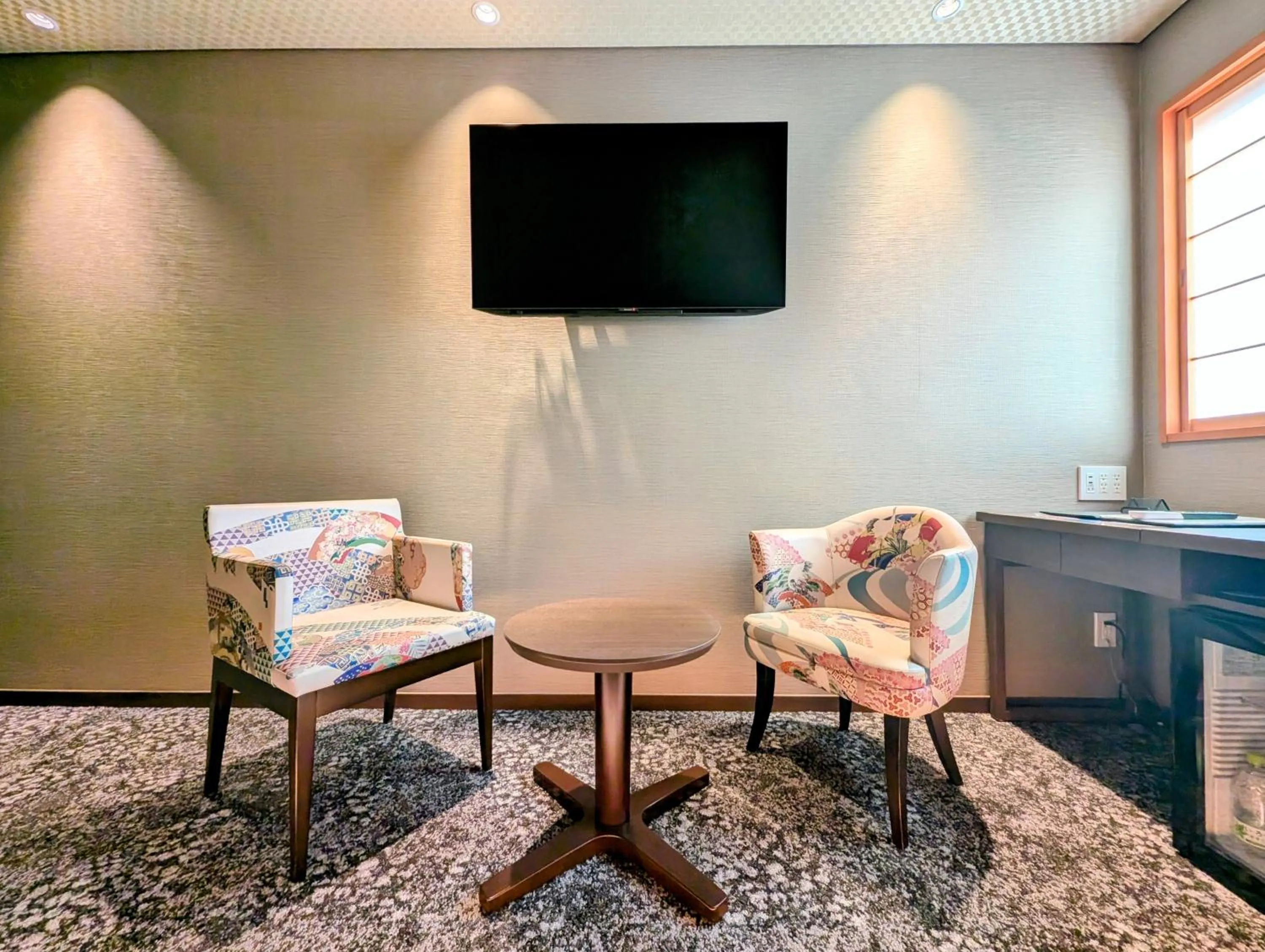 Photo of the whole room in ひがし茶屋街らしく金沢 Hotel Rashiku kanazawa