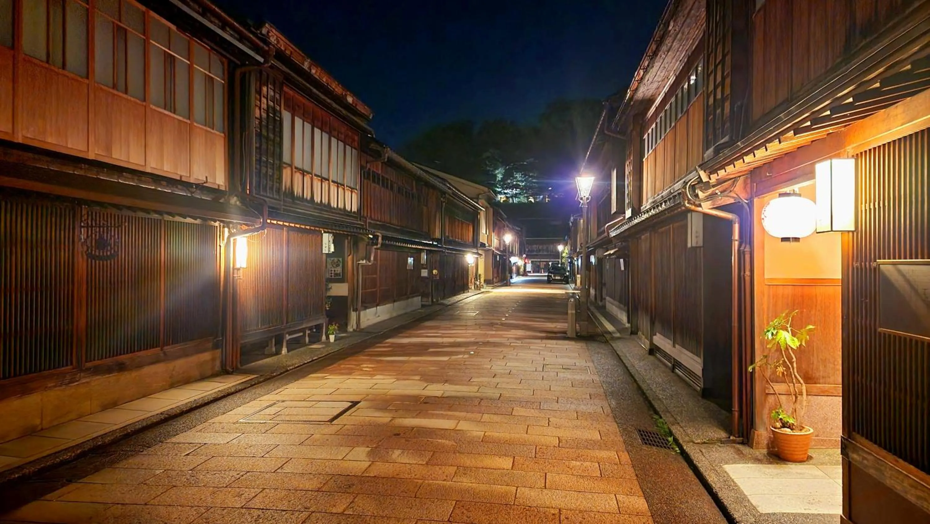 Nearby landmark in ひがし茶屋街らしく金沢 Hotel Rashiku kanazawa
