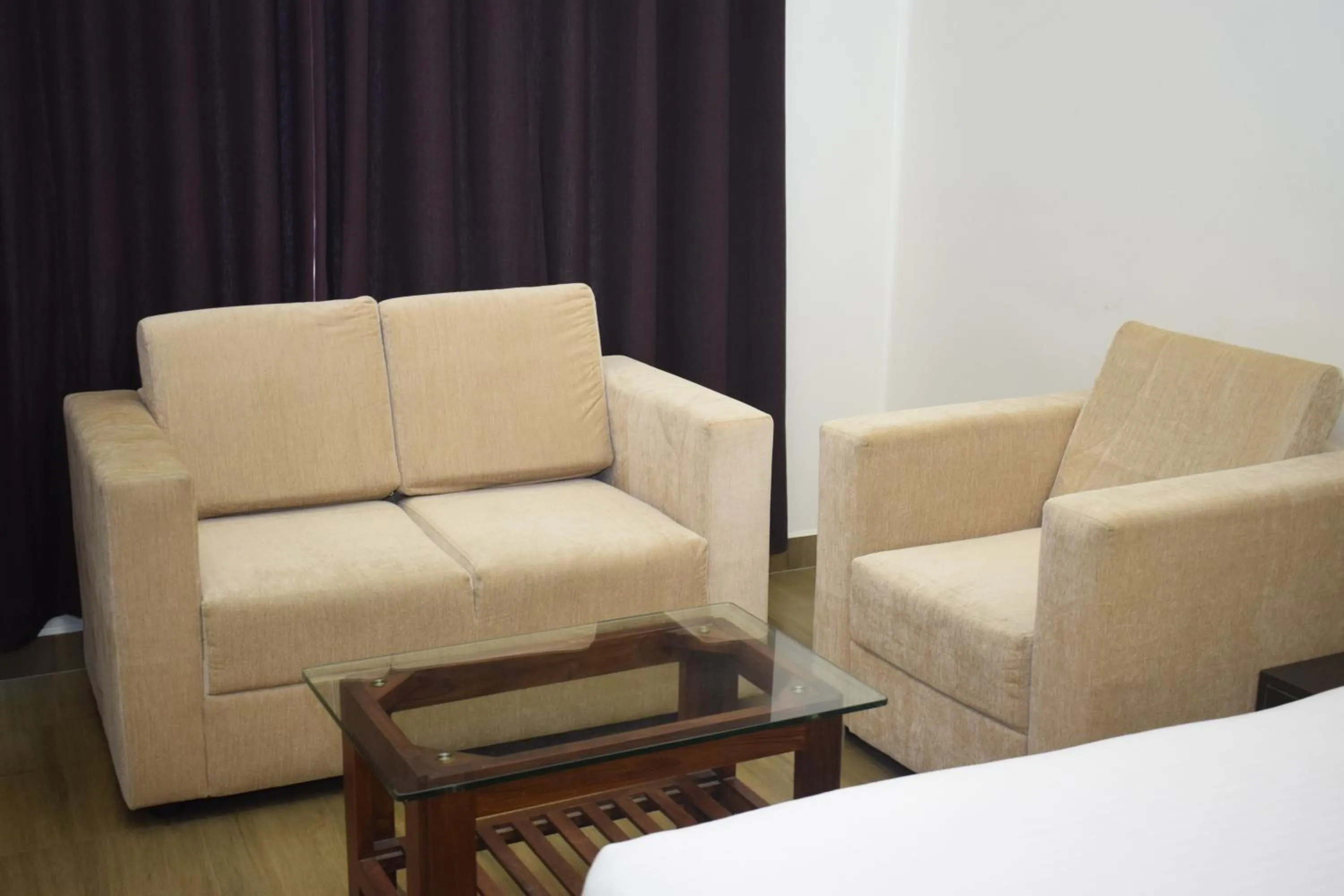 Living room in Golden Parrk