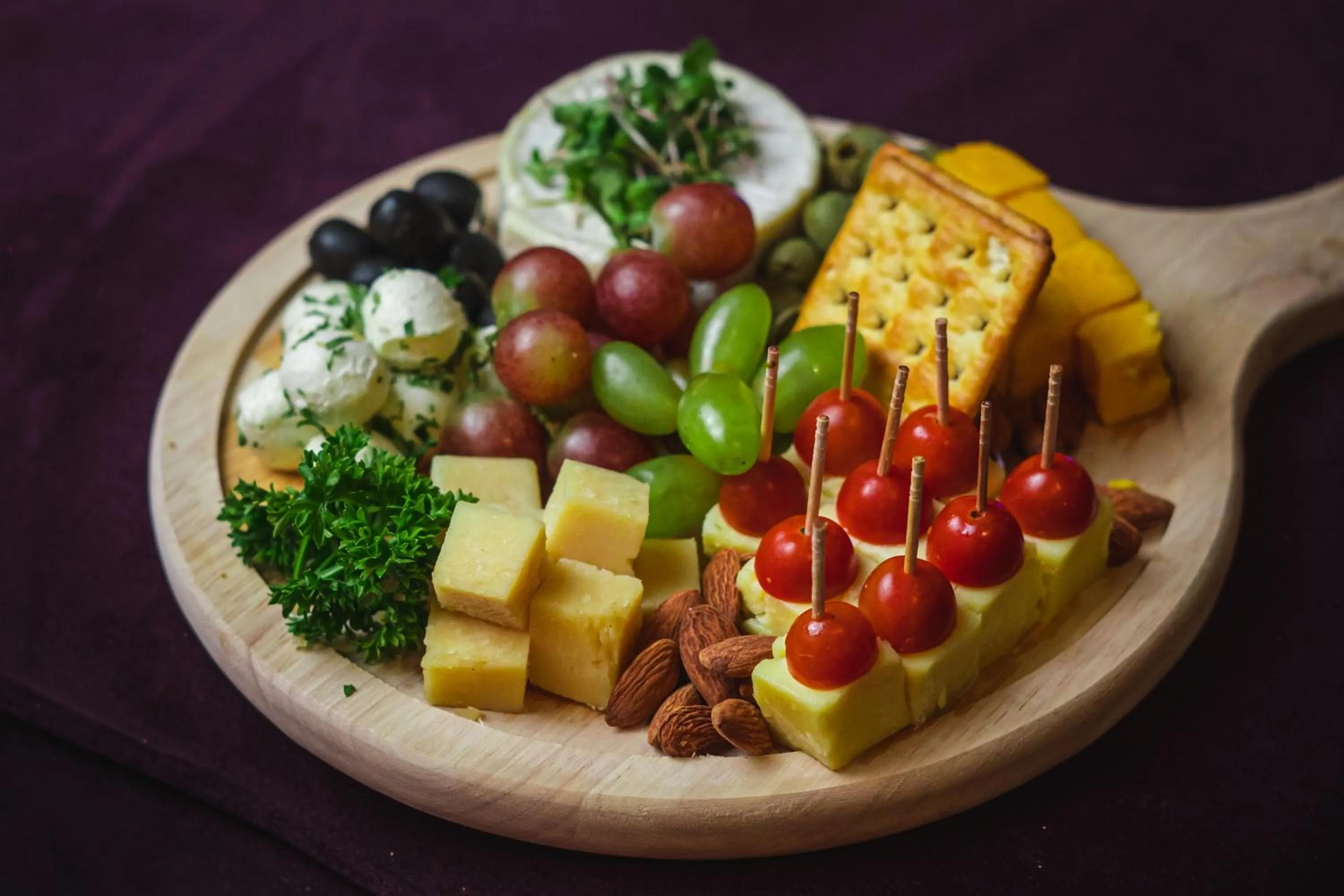 Restaurant/places to eat in Golden Parkk Hotel