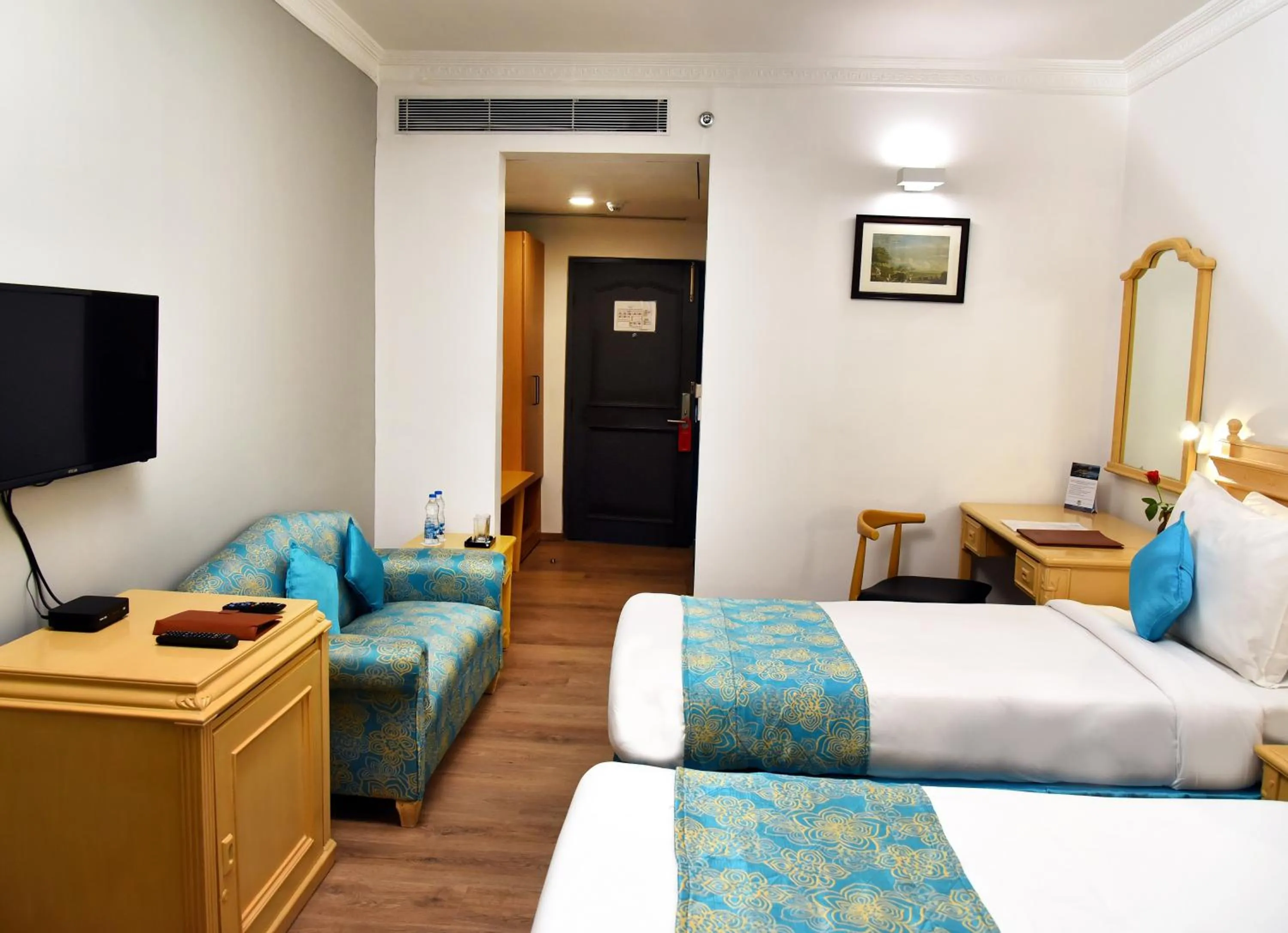 Photo of the whole room, Bed in Golden Parkk Hotel