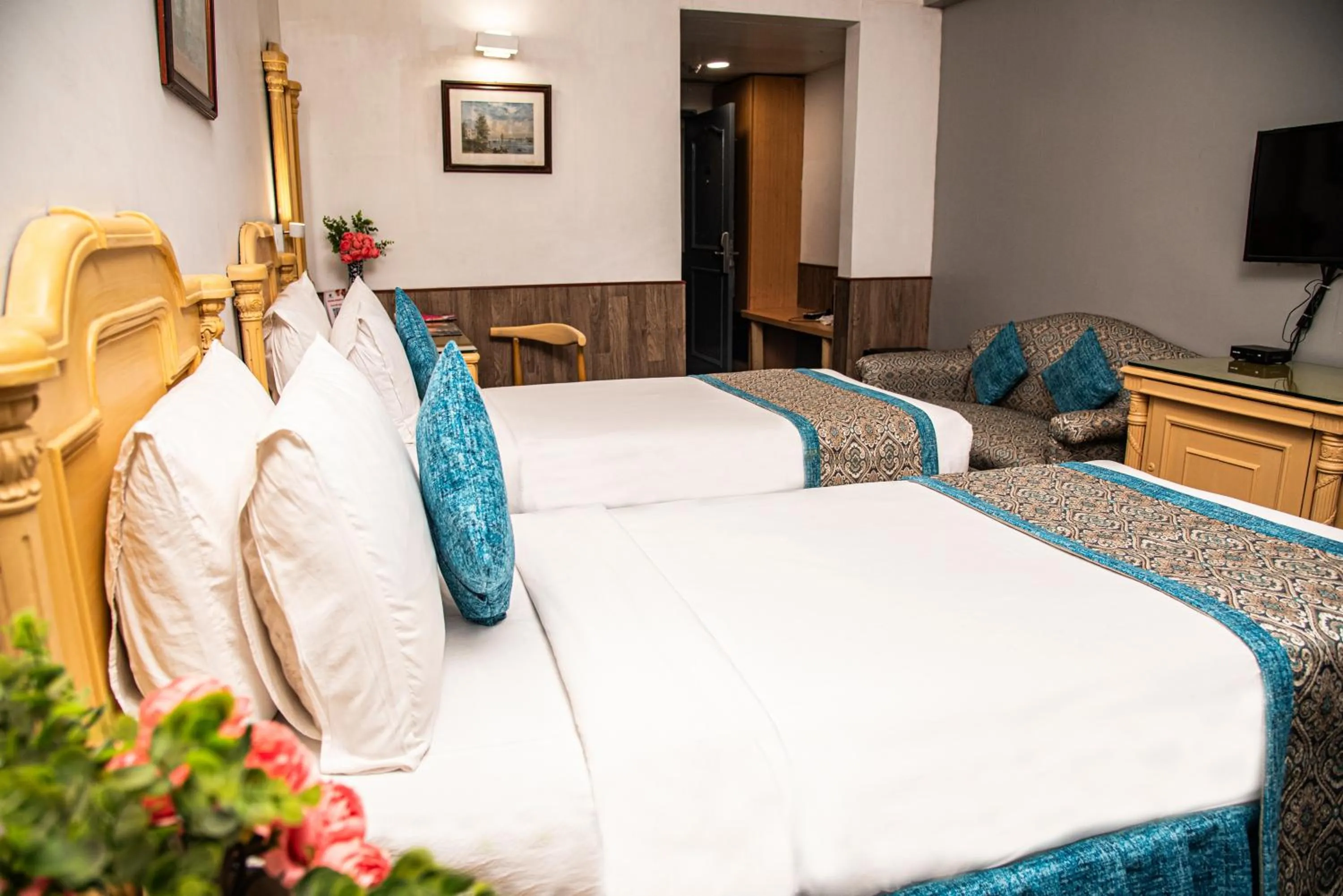 Bedroom, Bed in Golden Parkk Hotel