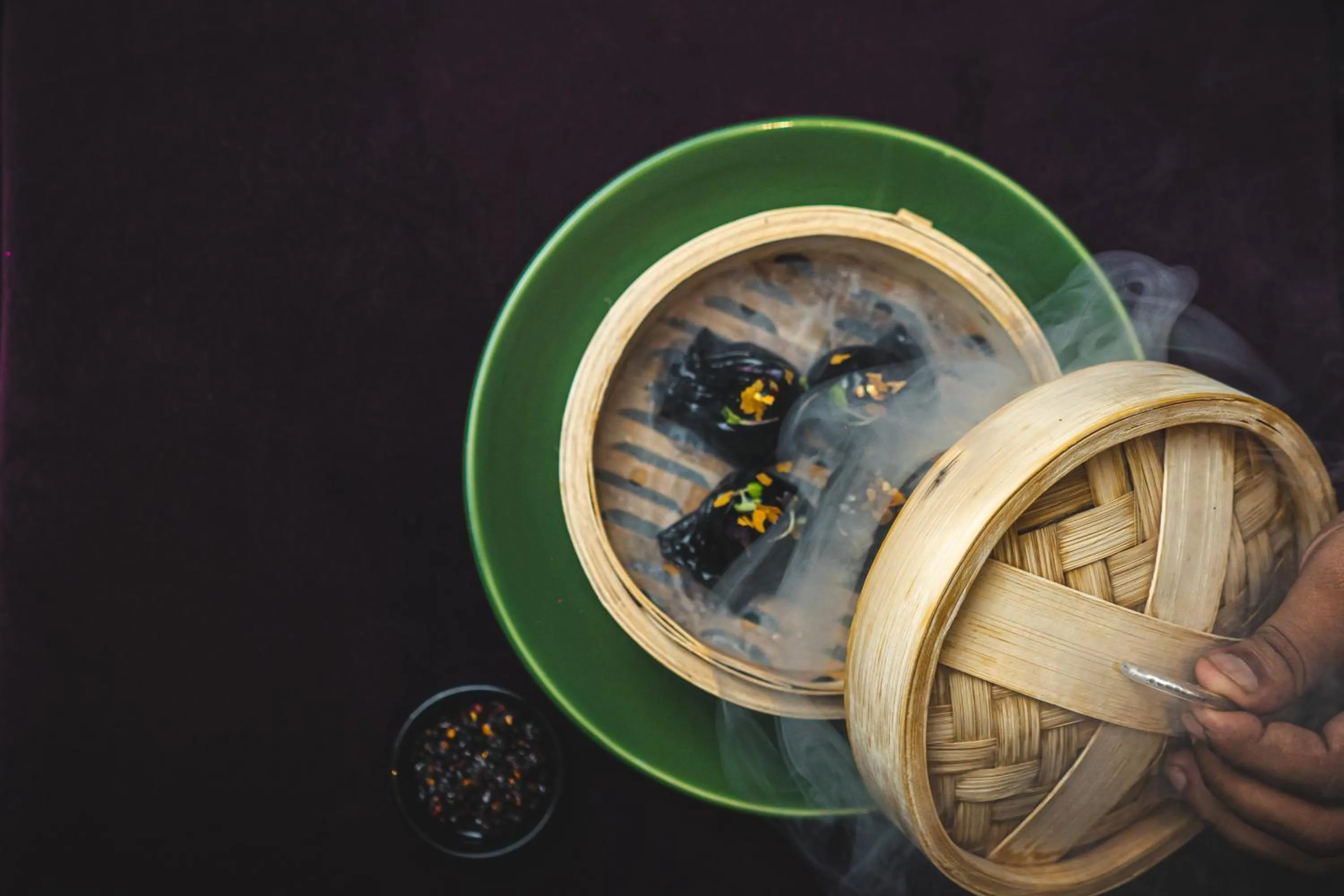 Restaurant/places to eat in Golden Parkk Hotel