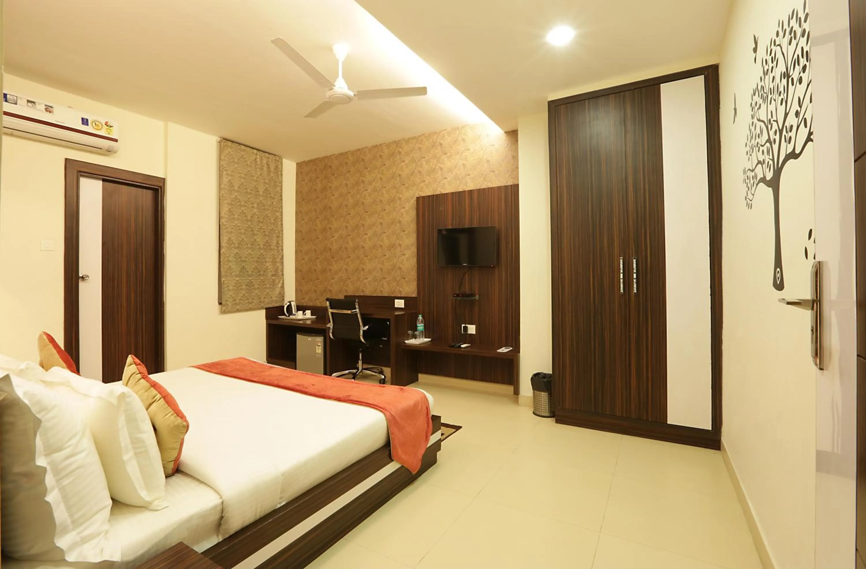 Bed in Hotel Premiere Villa