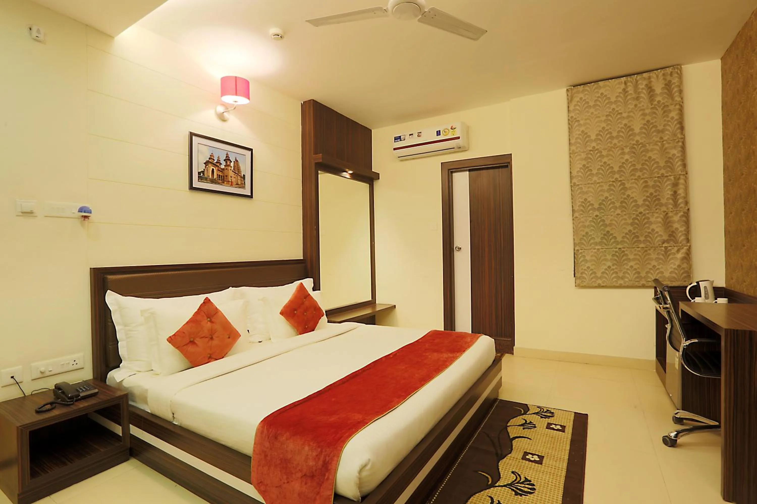 Bed in Hotel Premiere Villa