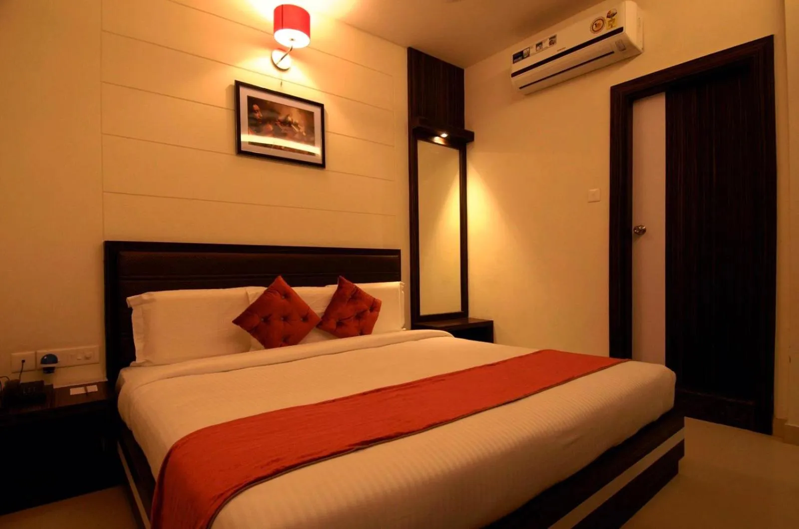 Bed in Hotel Premiere Villa