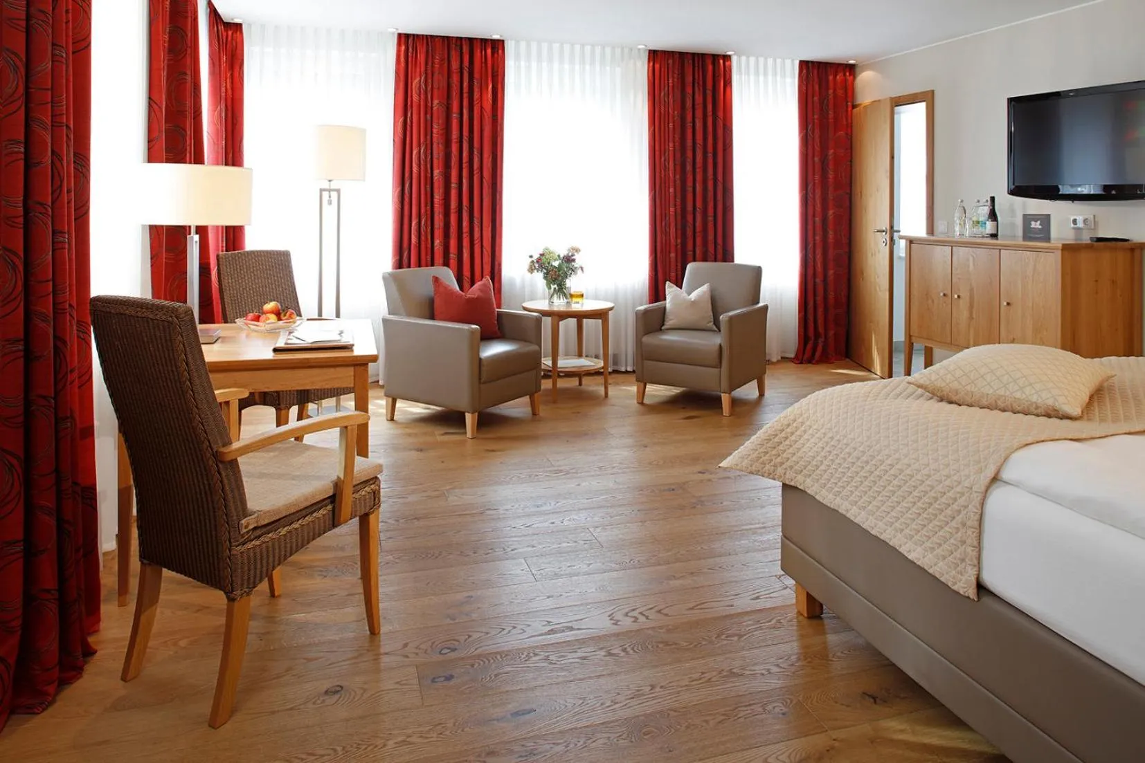 Photo of the whole room, Bed in Hotel Deimann