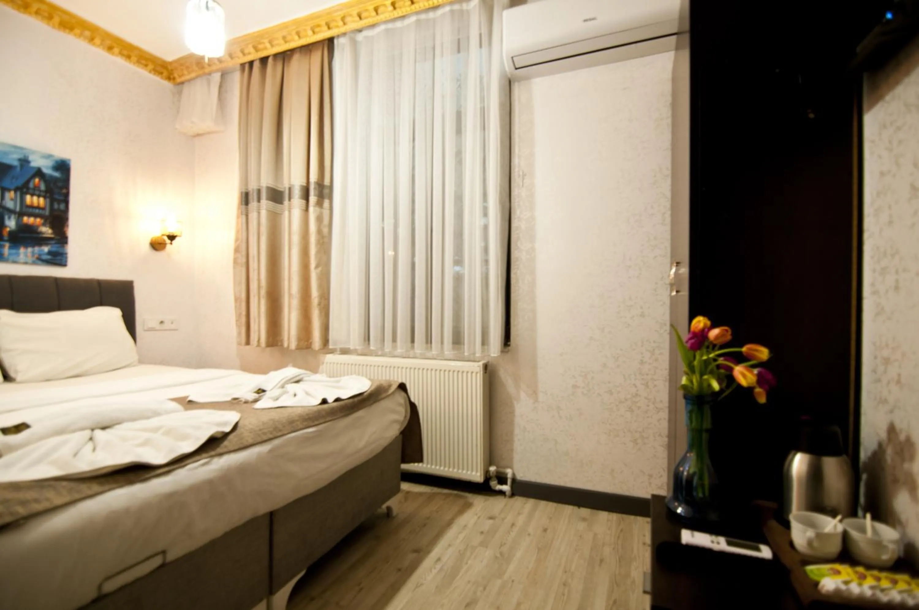 Bed in Golden Horn Park Hotel