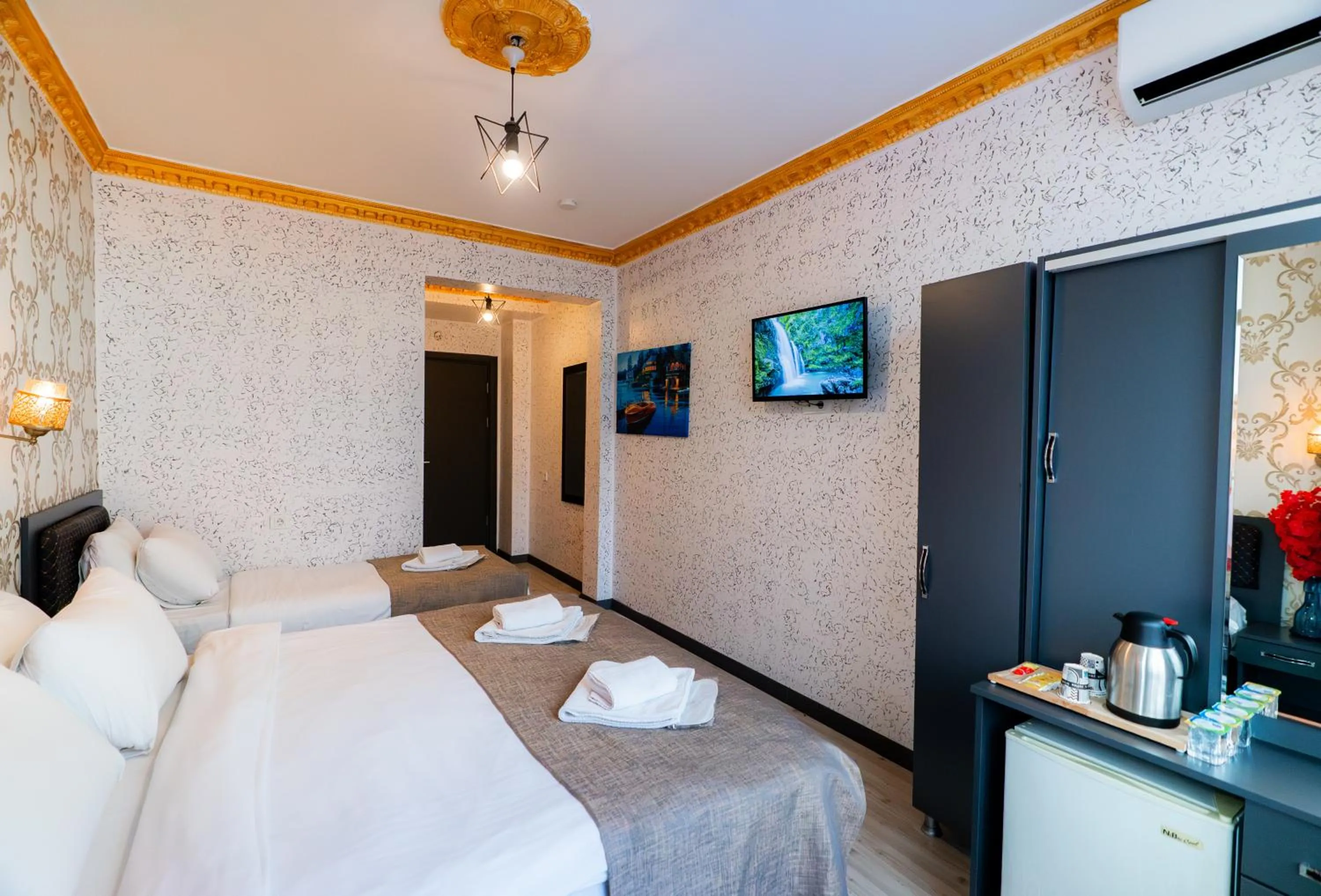 Bed in Golden Horn Park Hotel