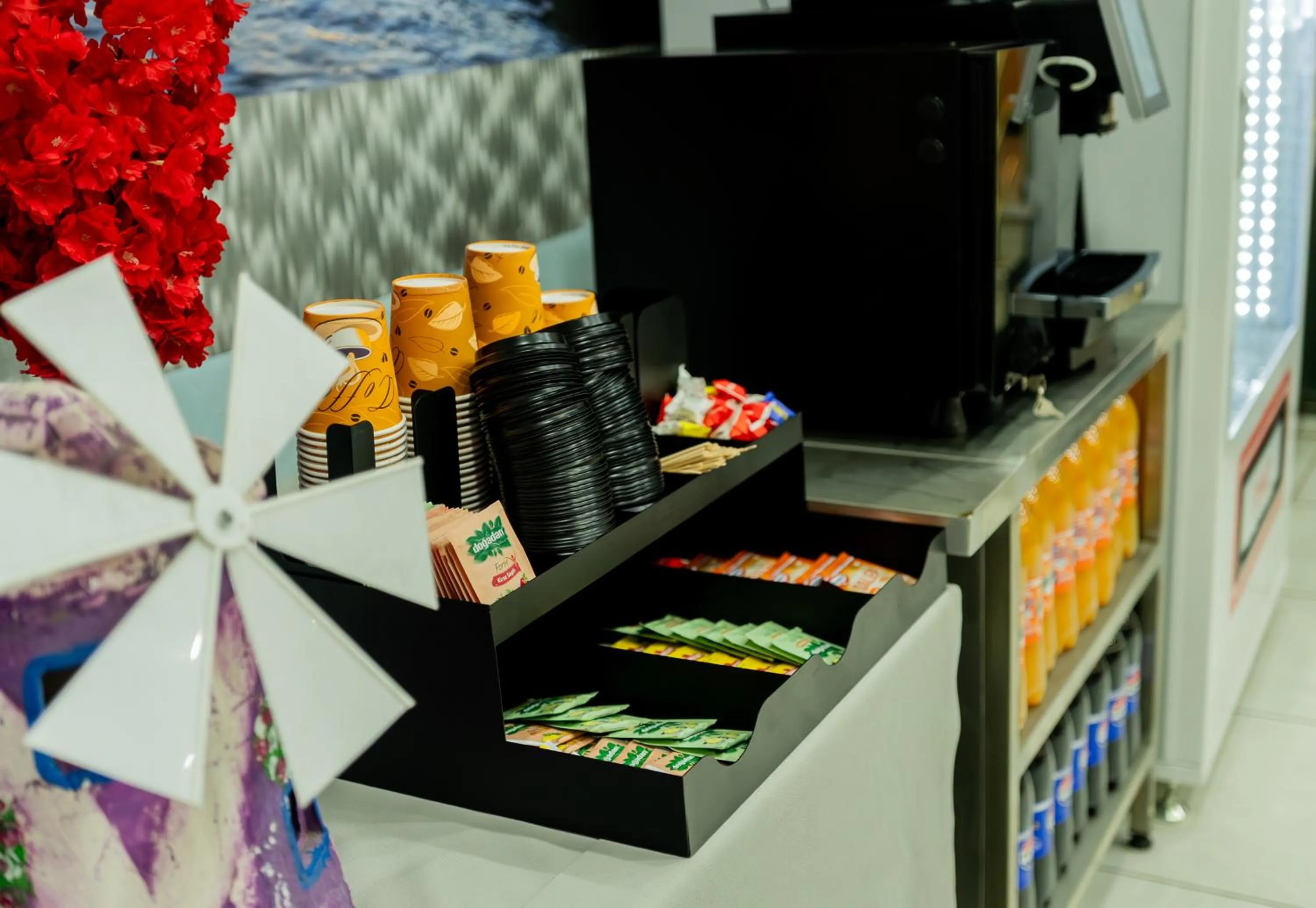 Coffee/tea facilities in Golden Horn Park Hotel