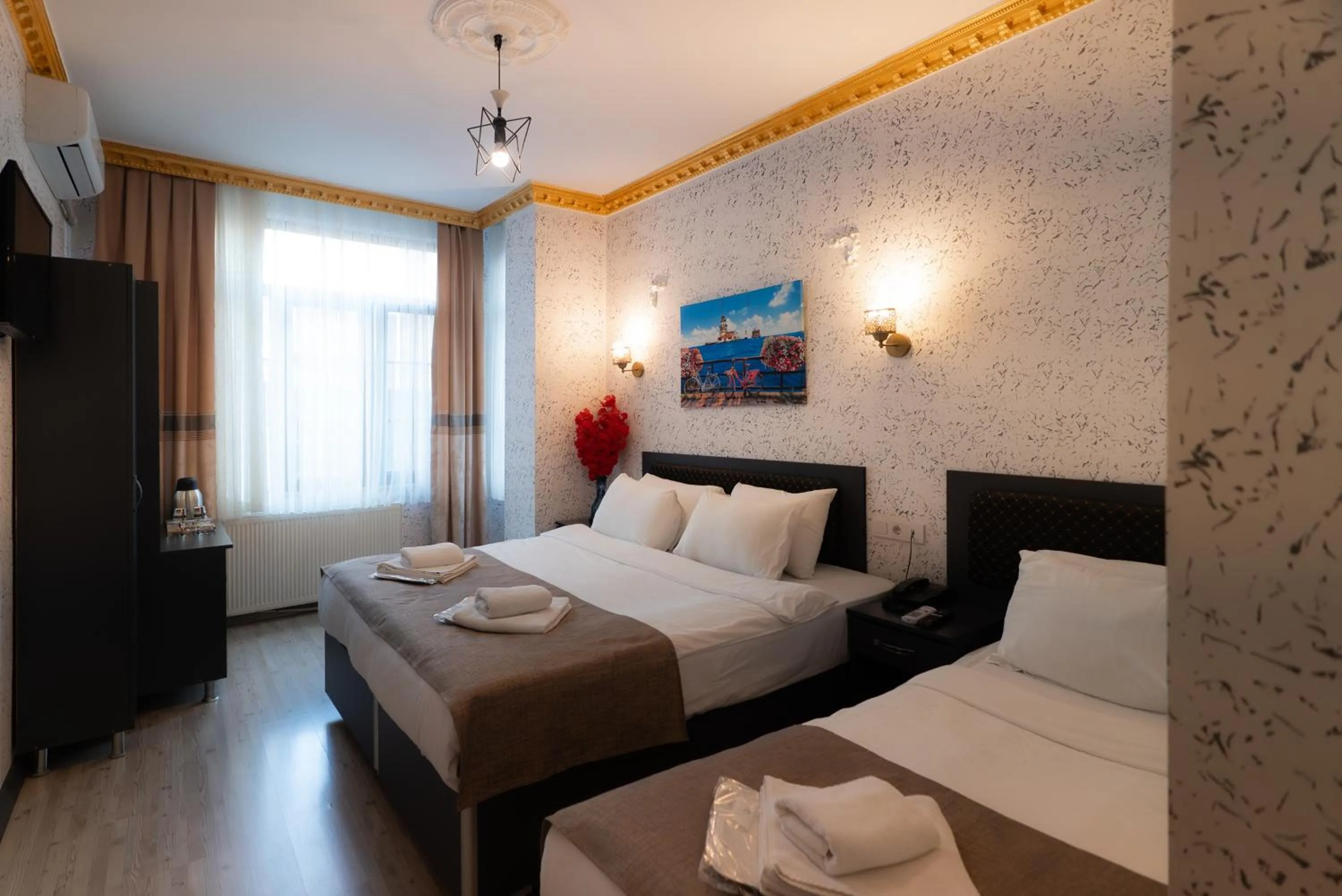 Bed in Golden Horn Park Hotel