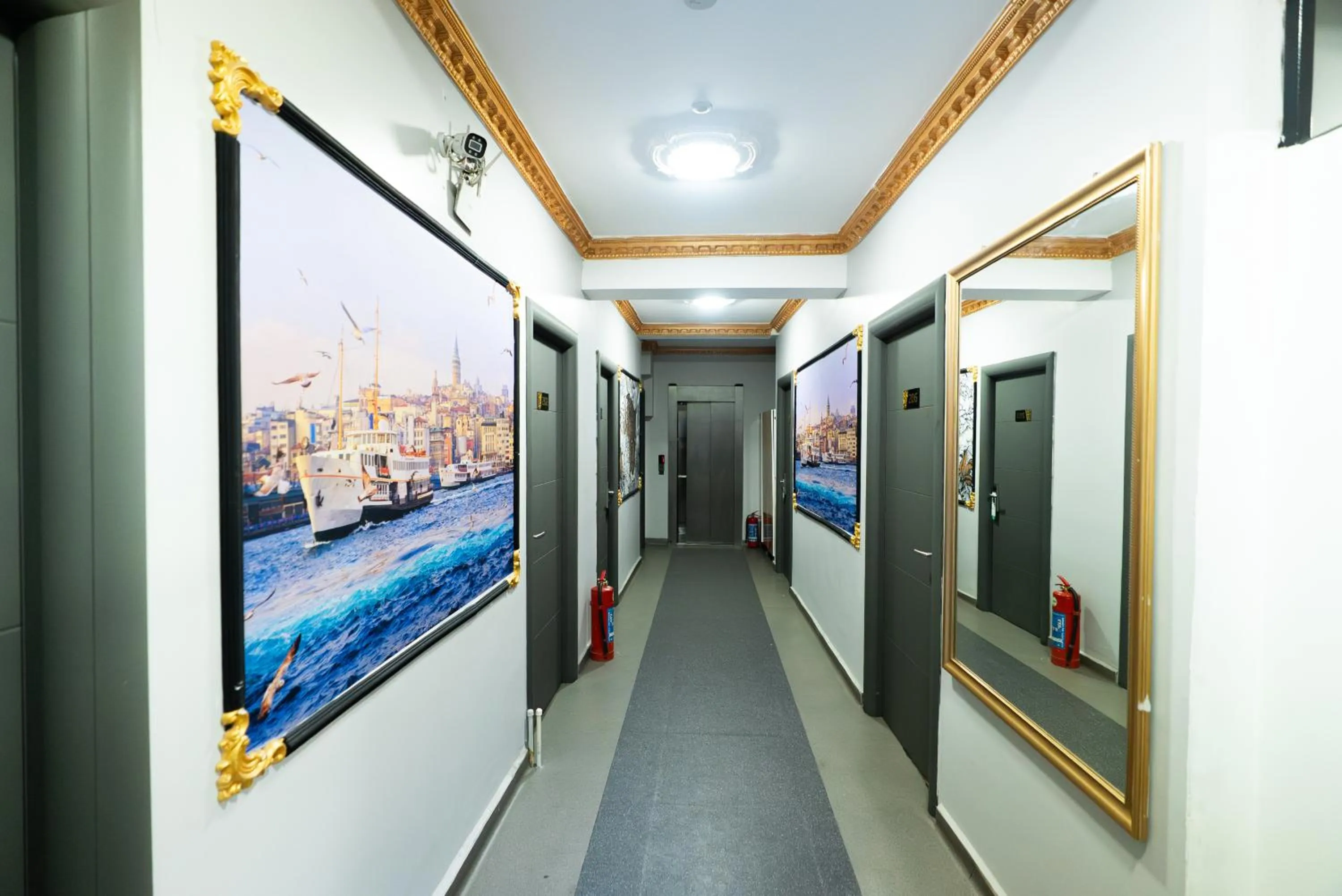 elevator in Golden Horn Park Hotel