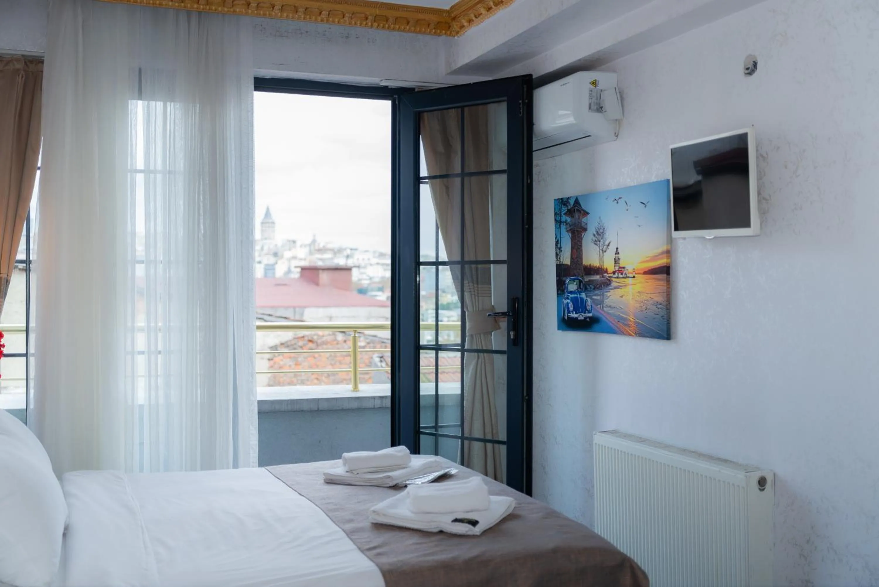 Bed in Golden Horn Park Hotel