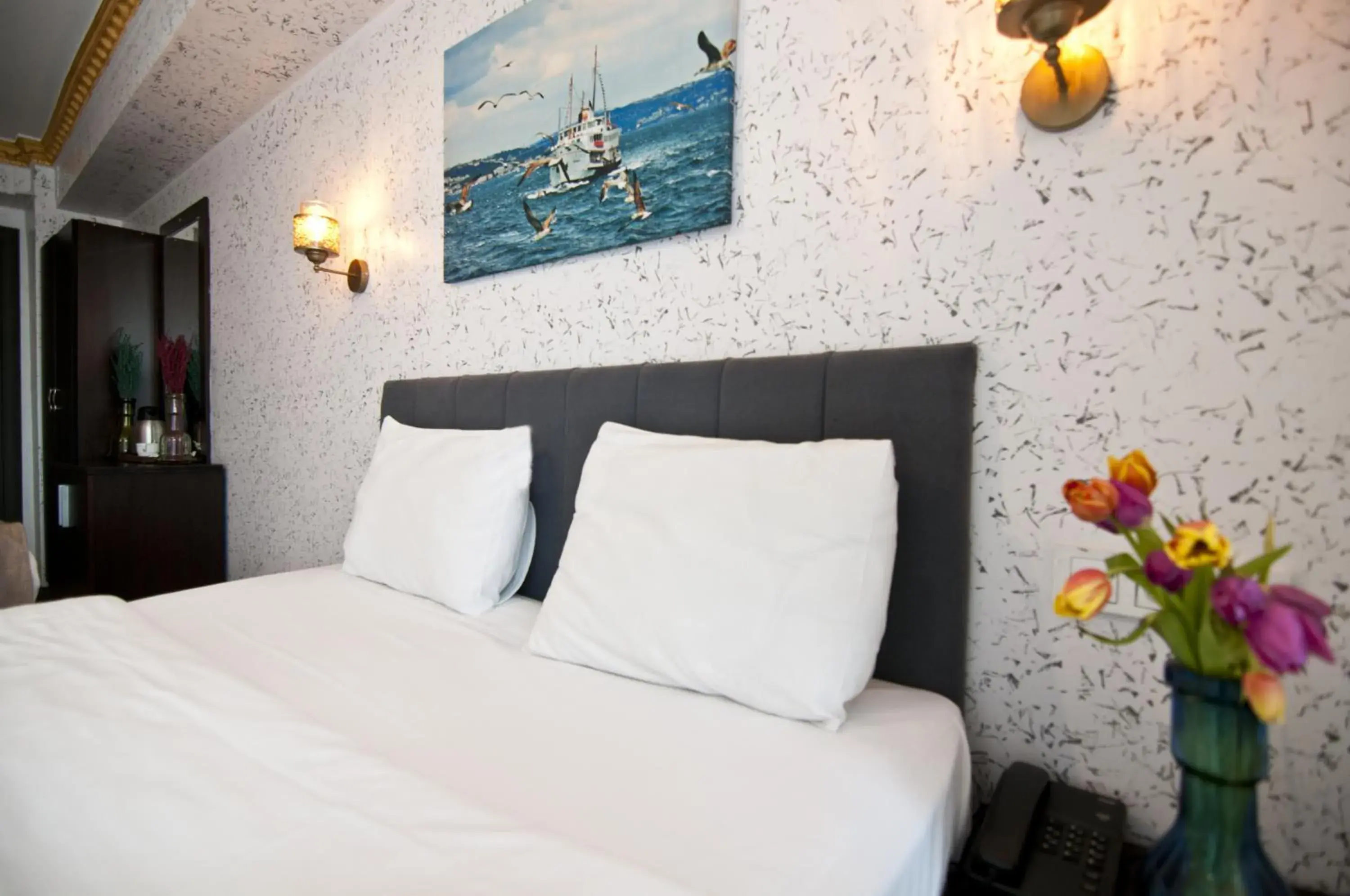 Deluxe Triple Room with Sea View in Golden Horn Park Hotel Deluxe Triple Room with Sea View in Golden Horn Park Hotel