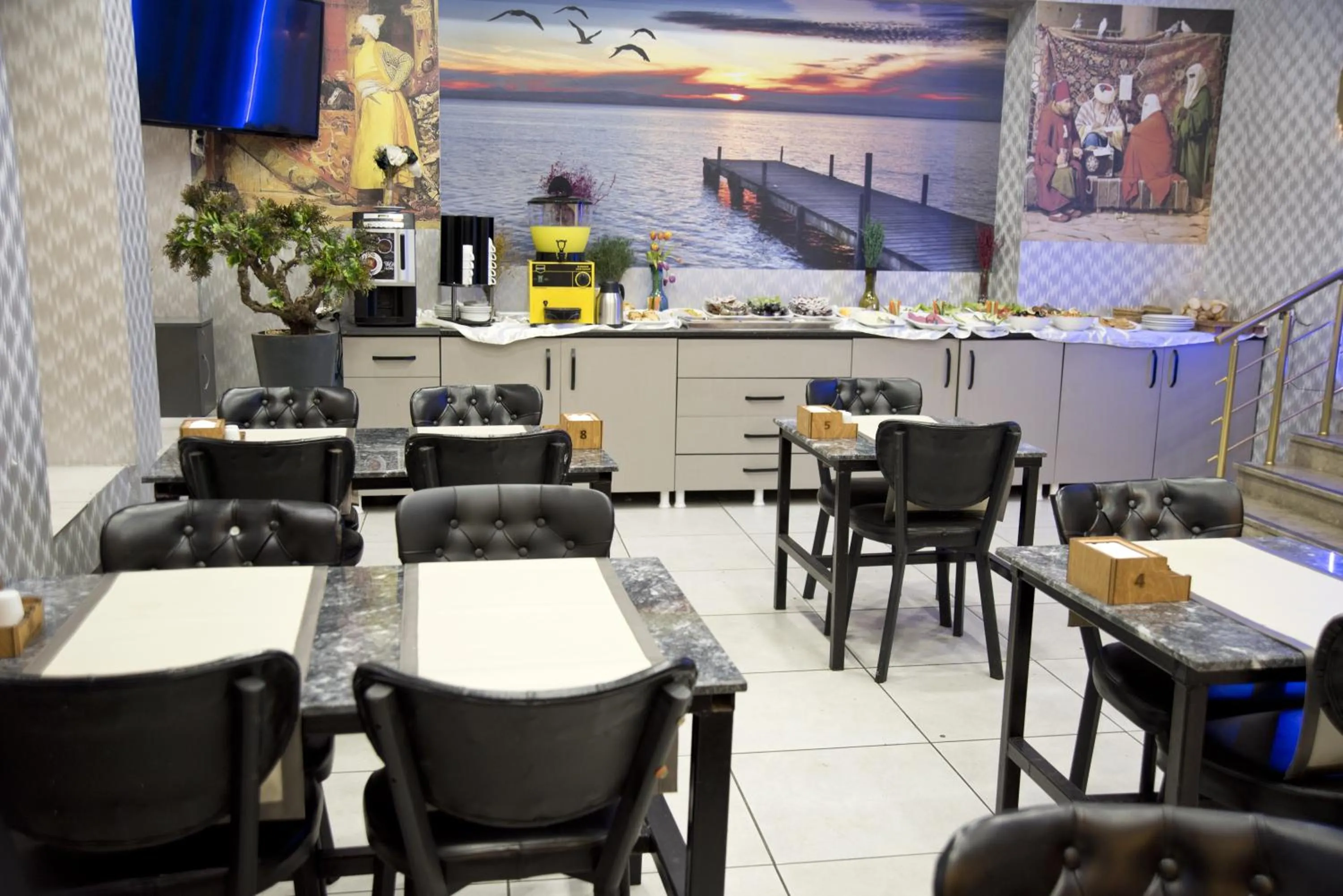 Seating area in Golden Horn Park Hotel