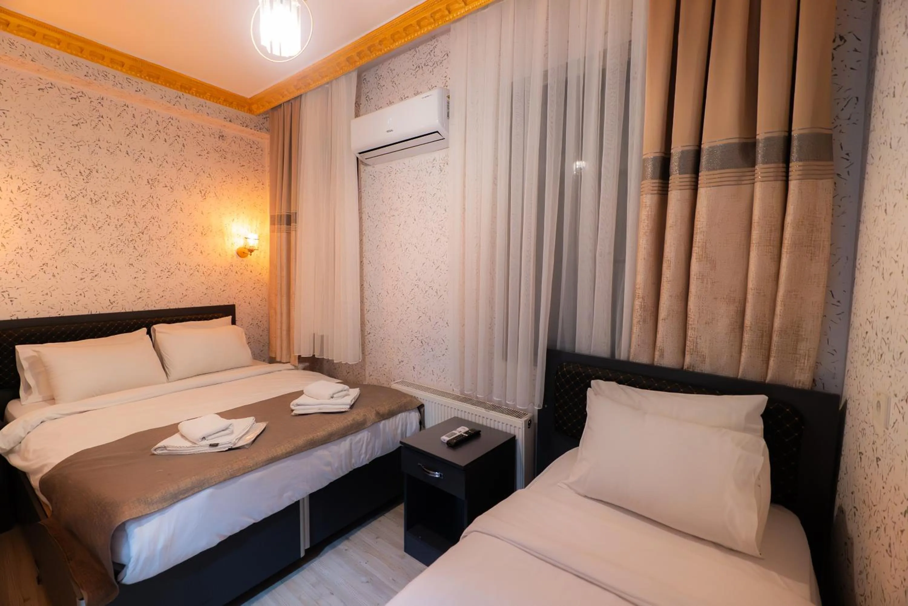 Bed in Golden Horn Park Hotel