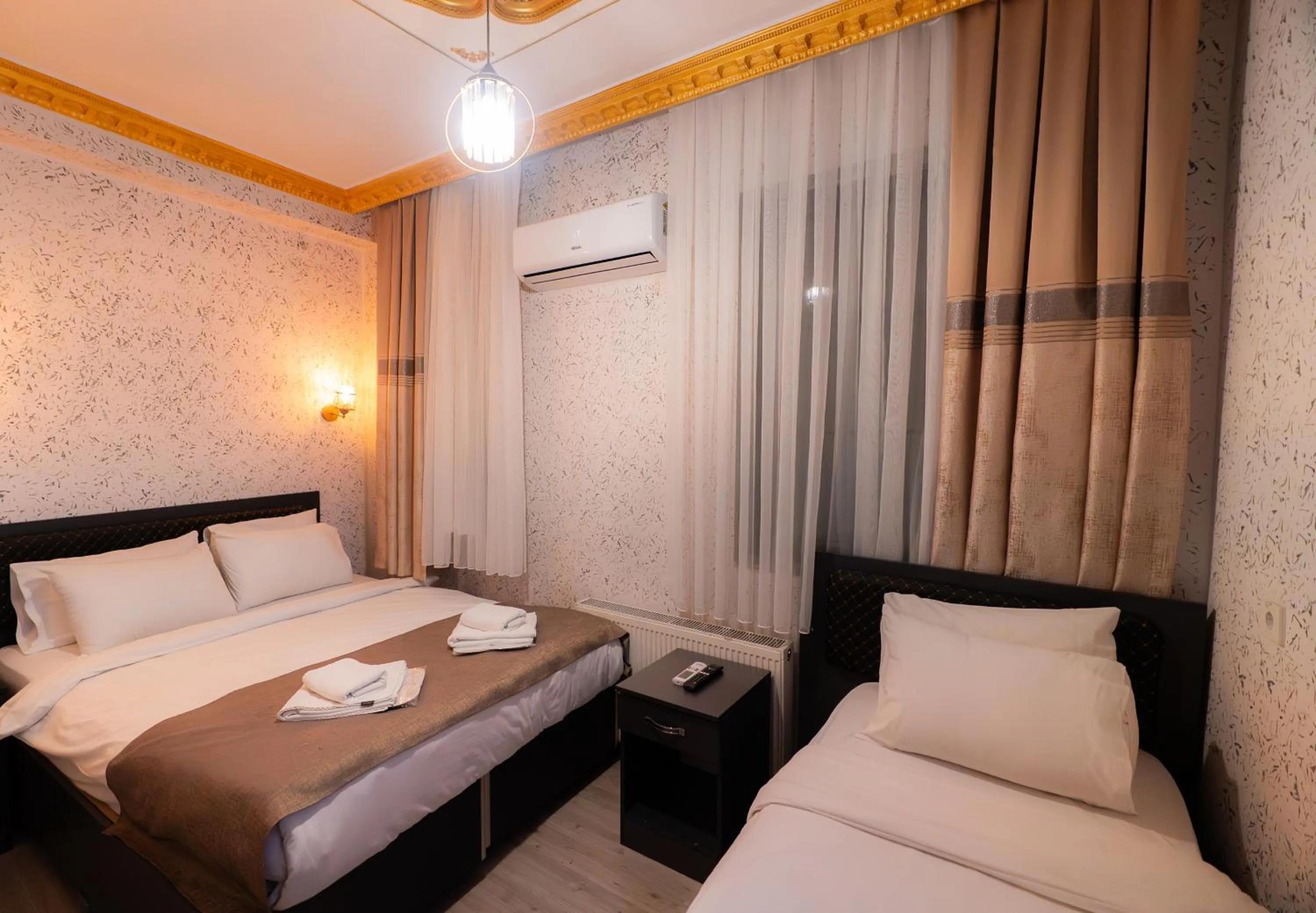 Bed in Golden Horn Park Hotel