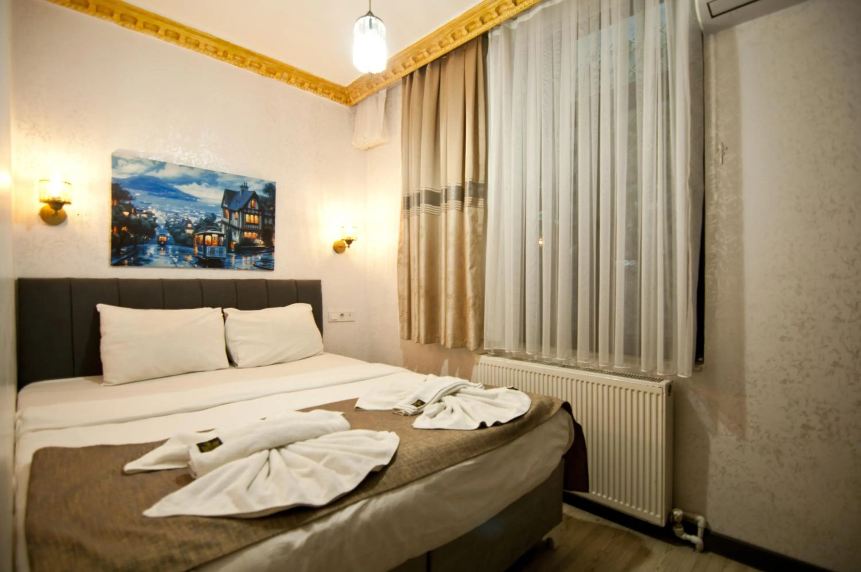 Bed in Golden Horn Park Hotel