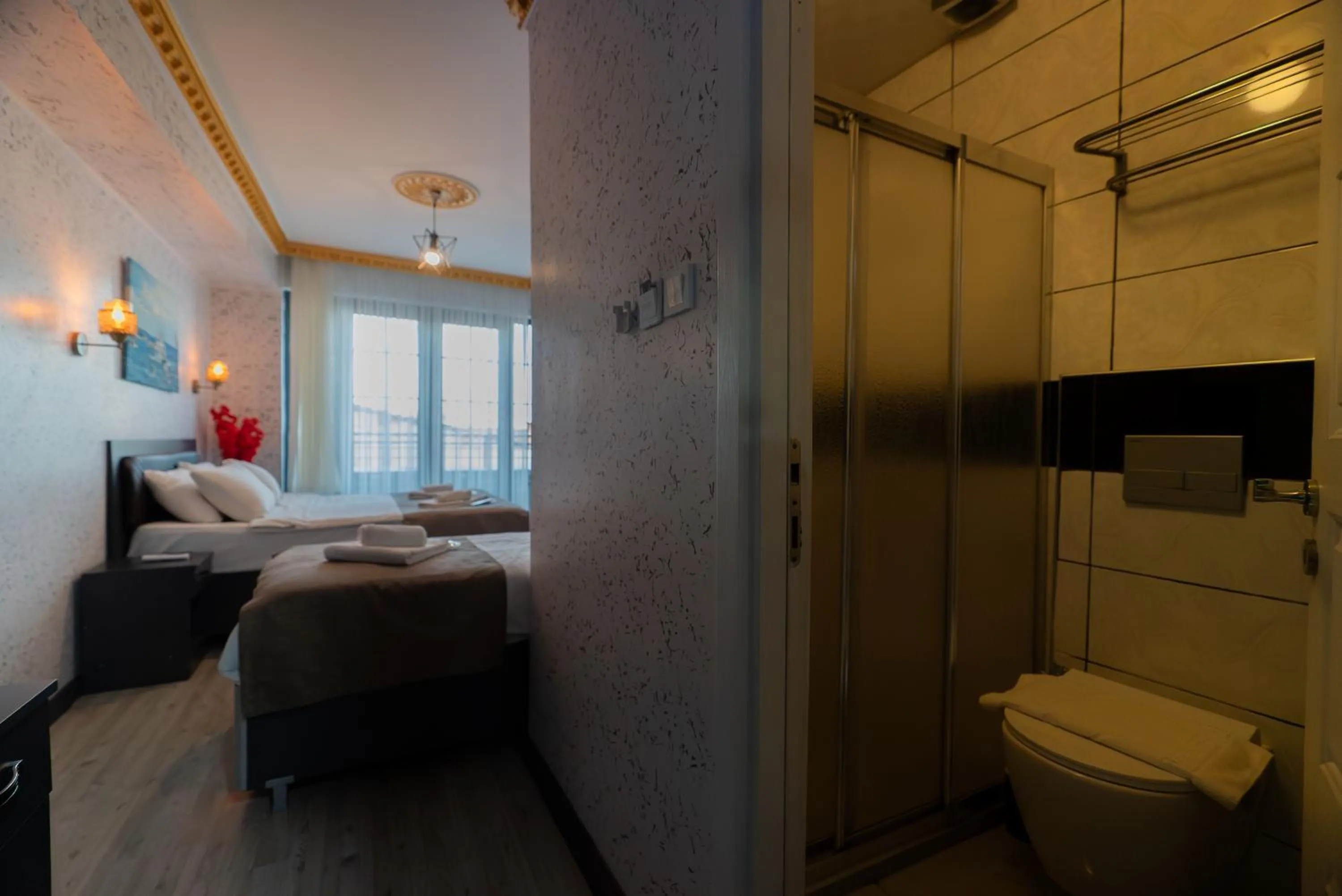 Toilet, Bed in Golden Horn Park Hotel