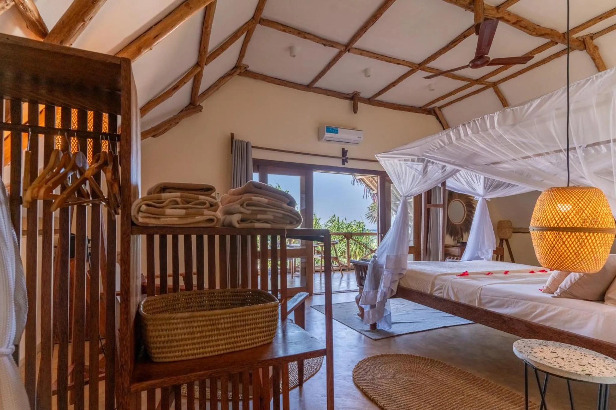 Bed in Marafiki Beach Hotel & SPA