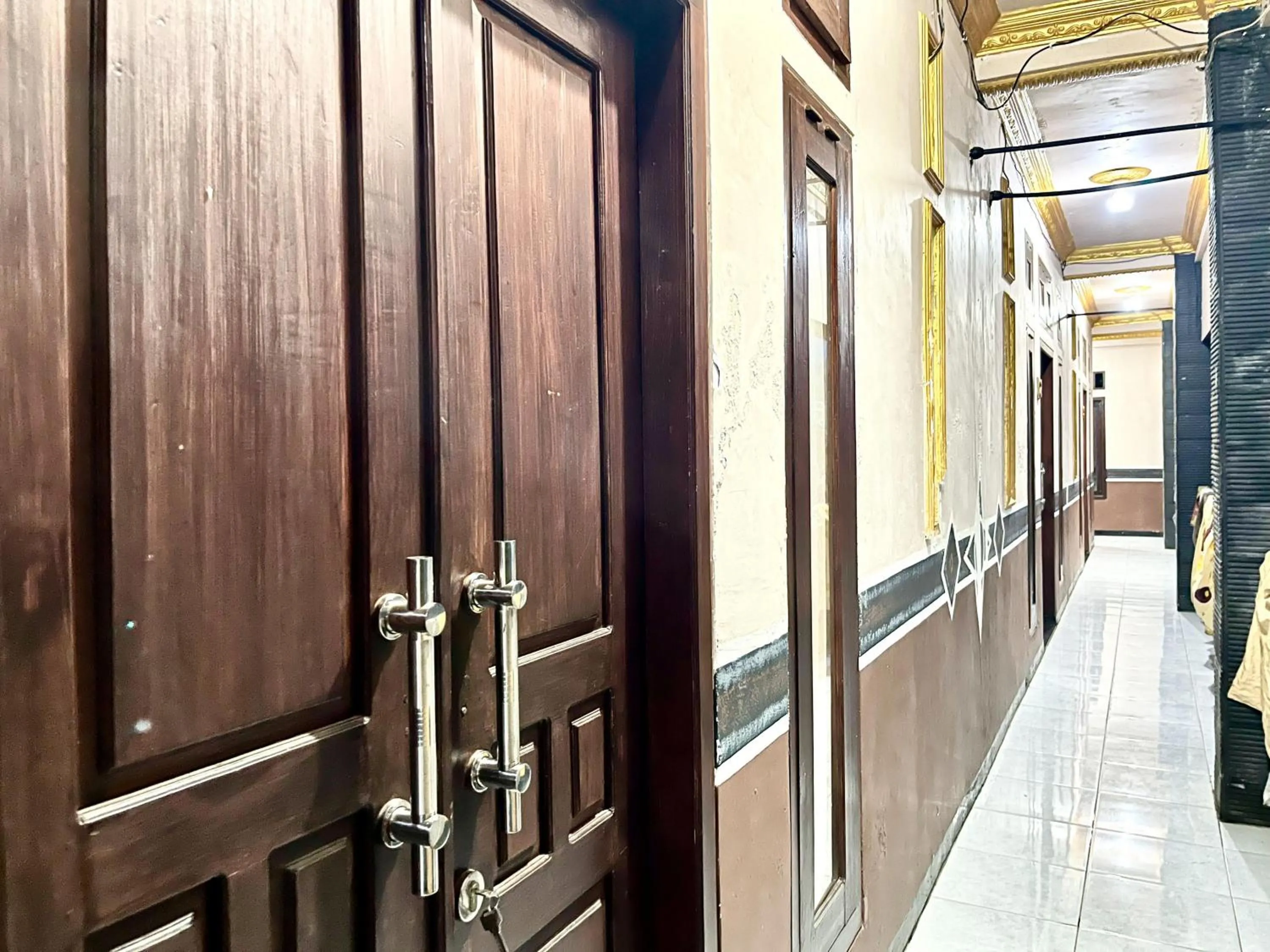 RedDoorz at Hotel Huni Raya Bromo