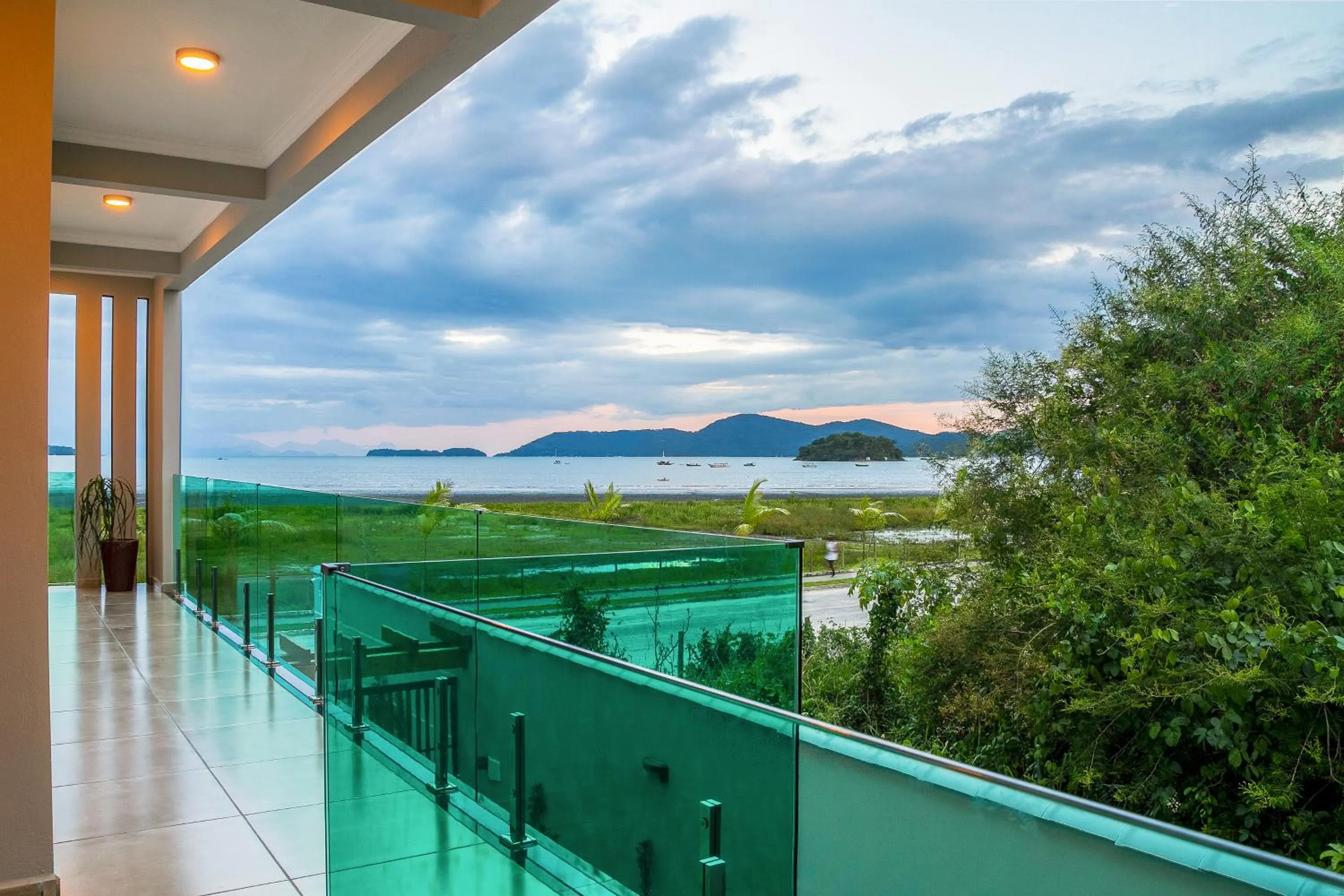 Sea view in Calamar Flats Paraty