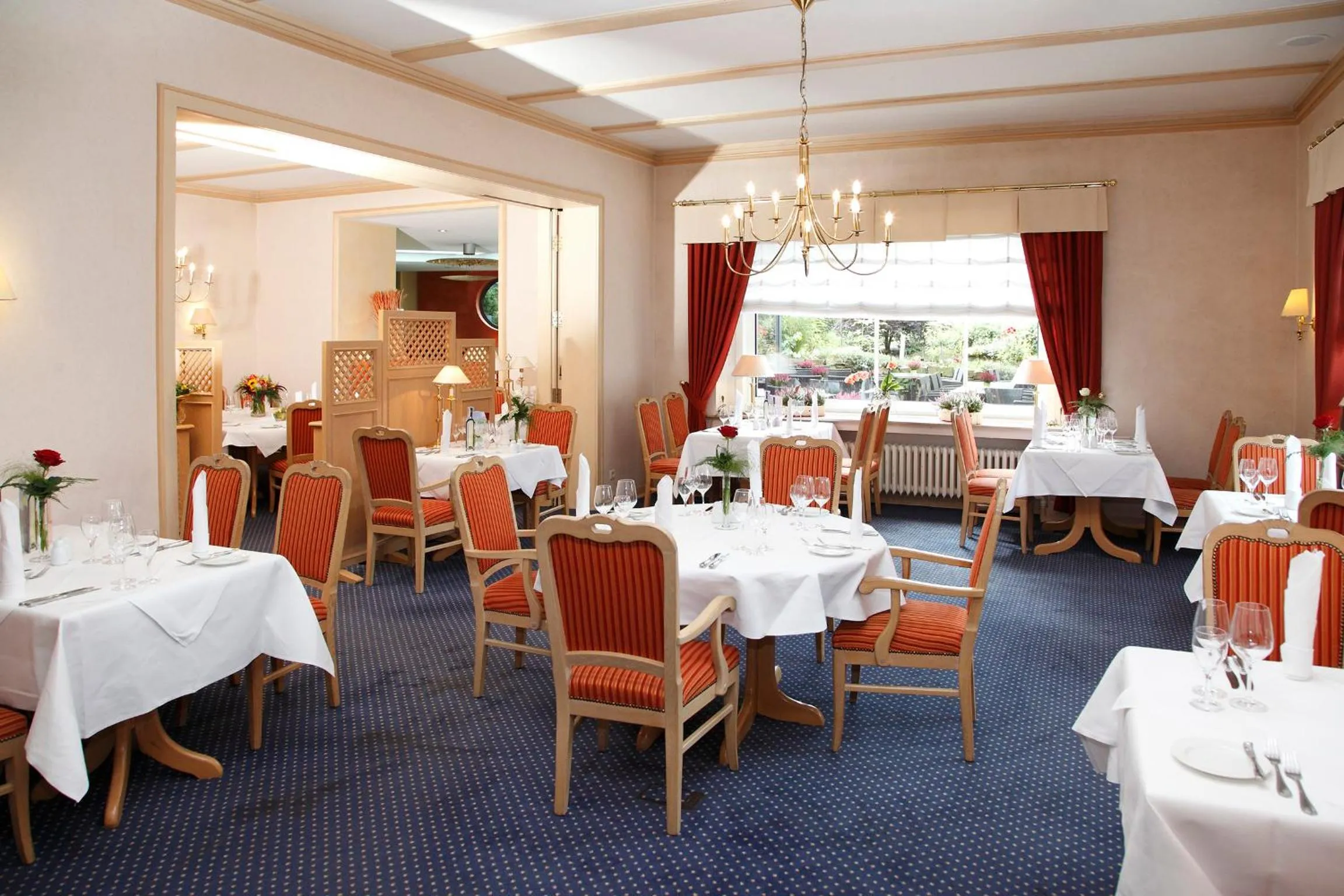 Restaurant/places to eat in Posthotel Usseln