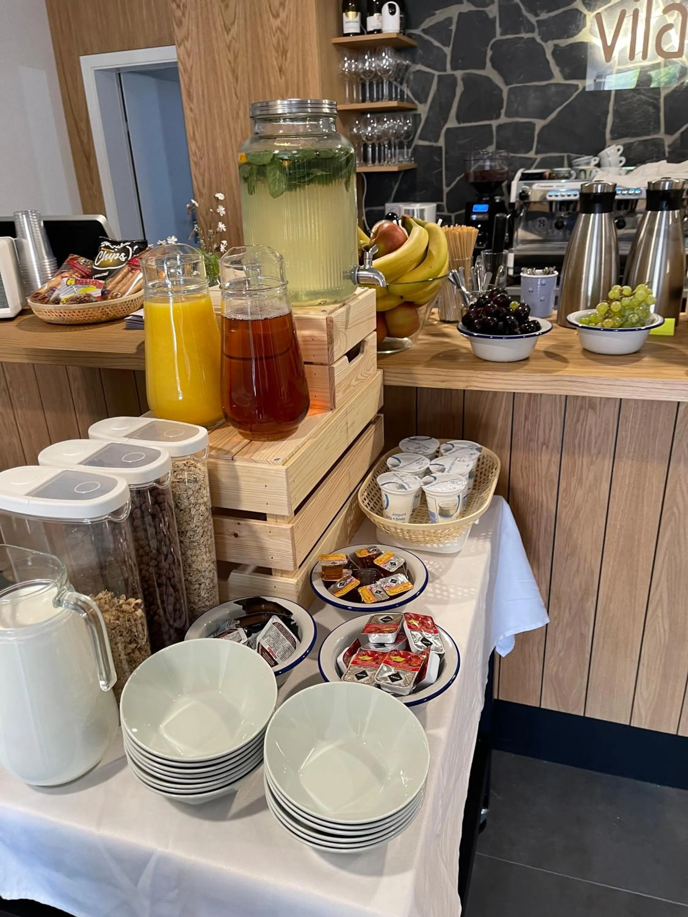 Buffet breakfast in Apartmán Vila Zuberec