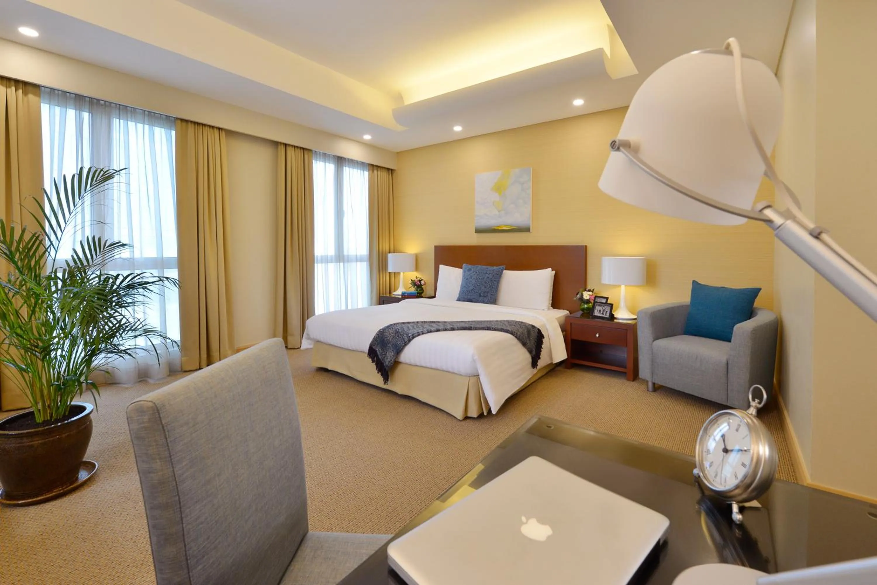 Bedroom, Bed in Somerset Al Fateh Bahrain