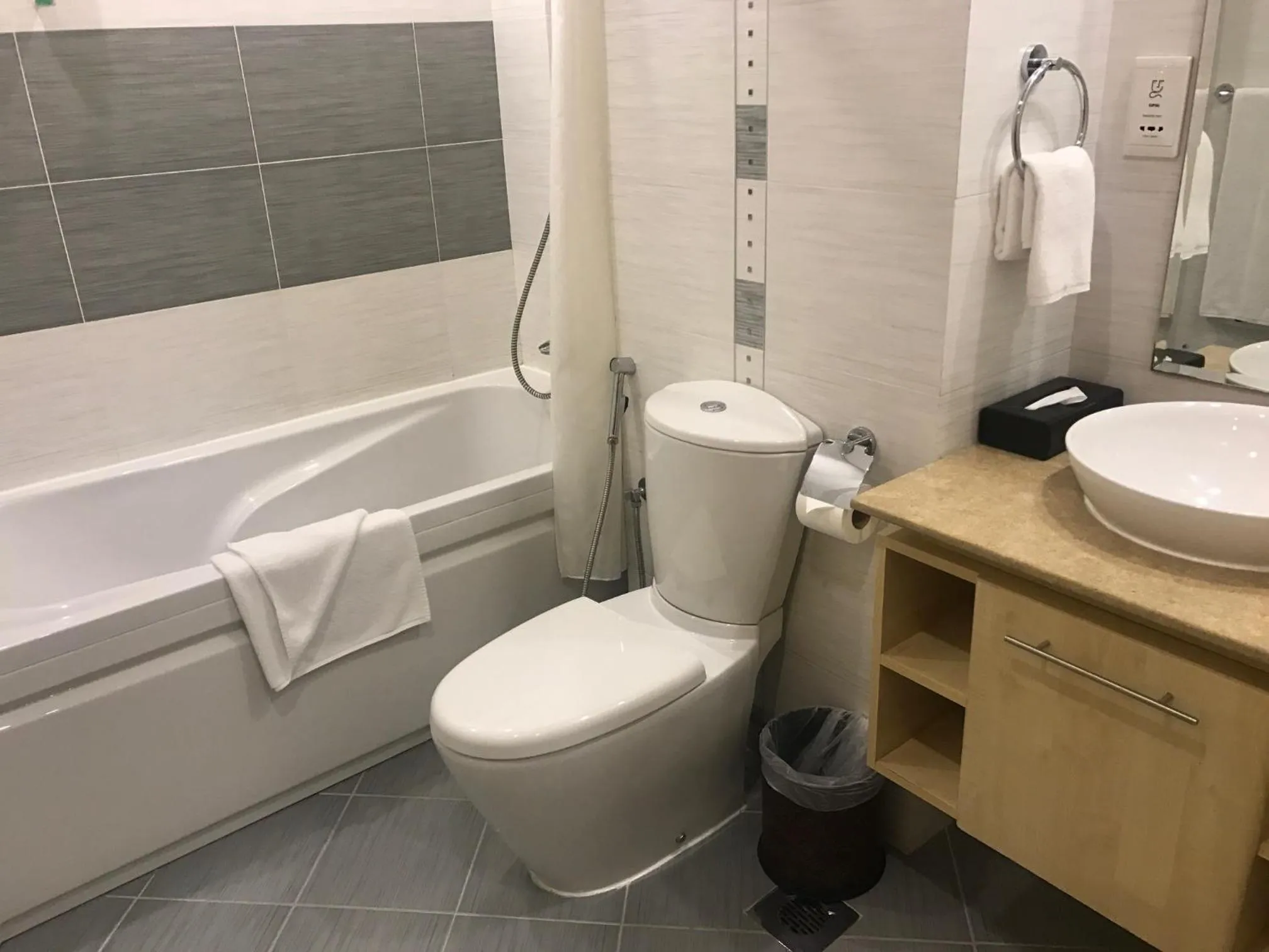 Other in Somerset Al Fateh Bahrain