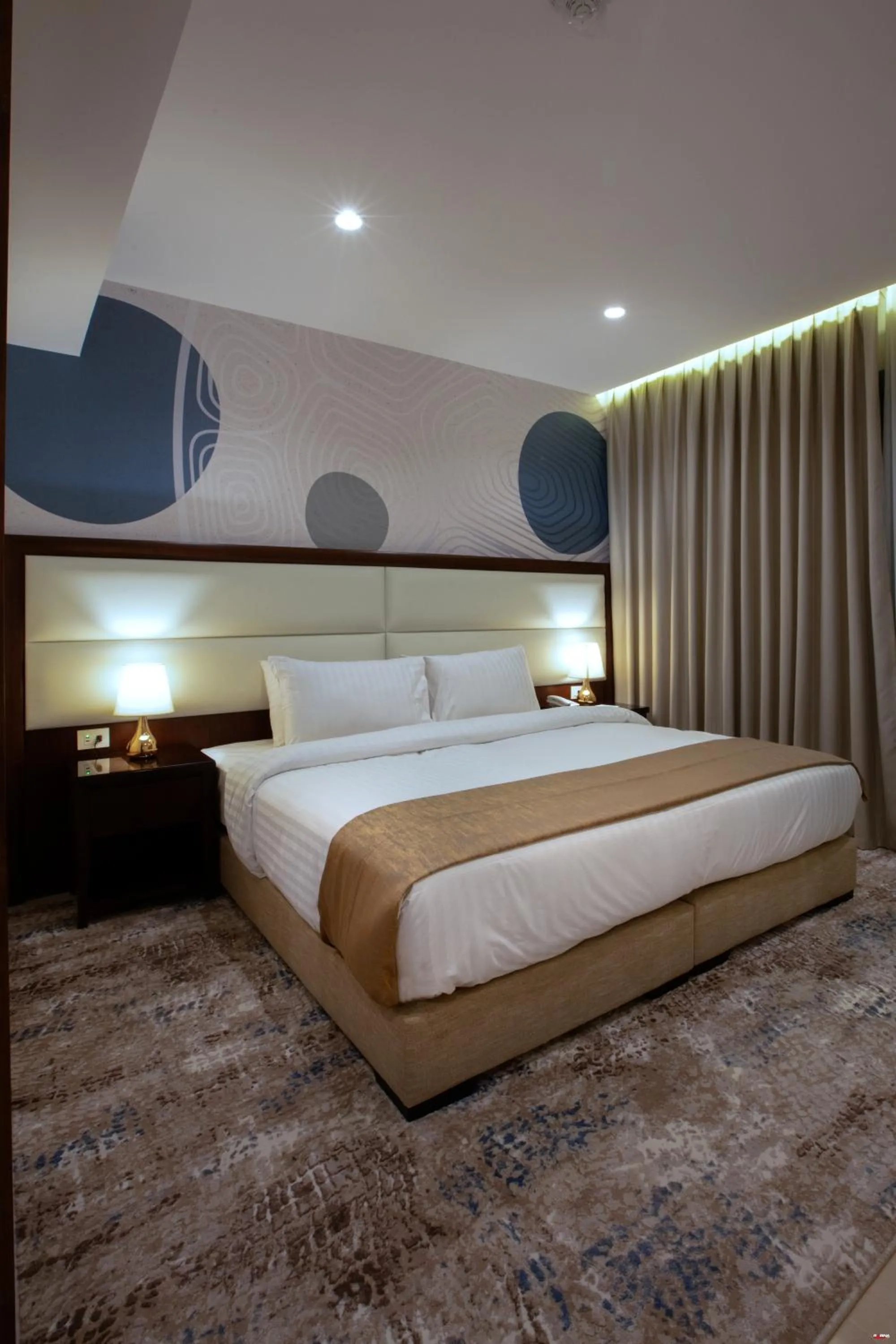 Bed in Seas Hotel Amman