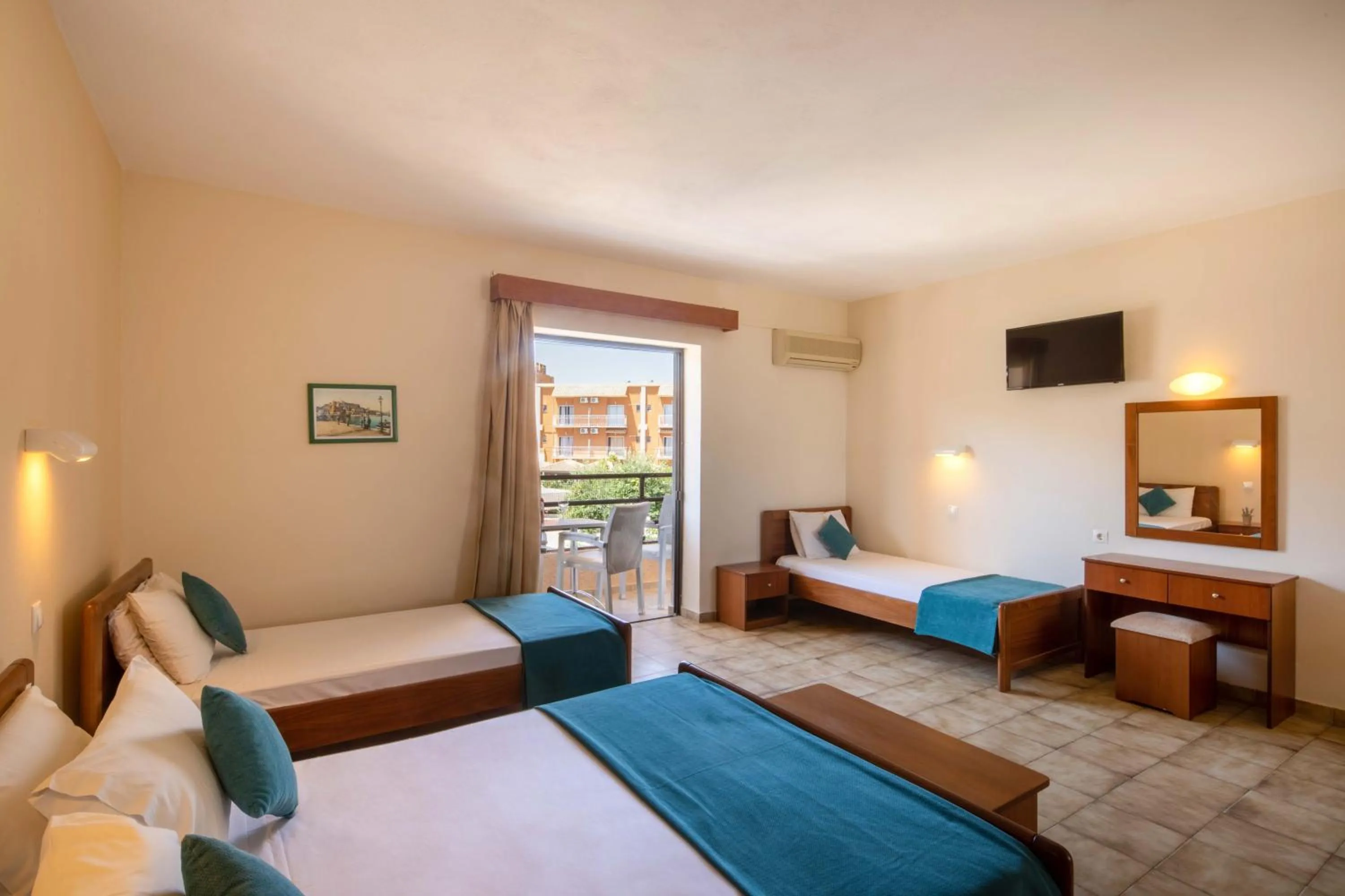 Bedroom, Bed in Hotel Rossis