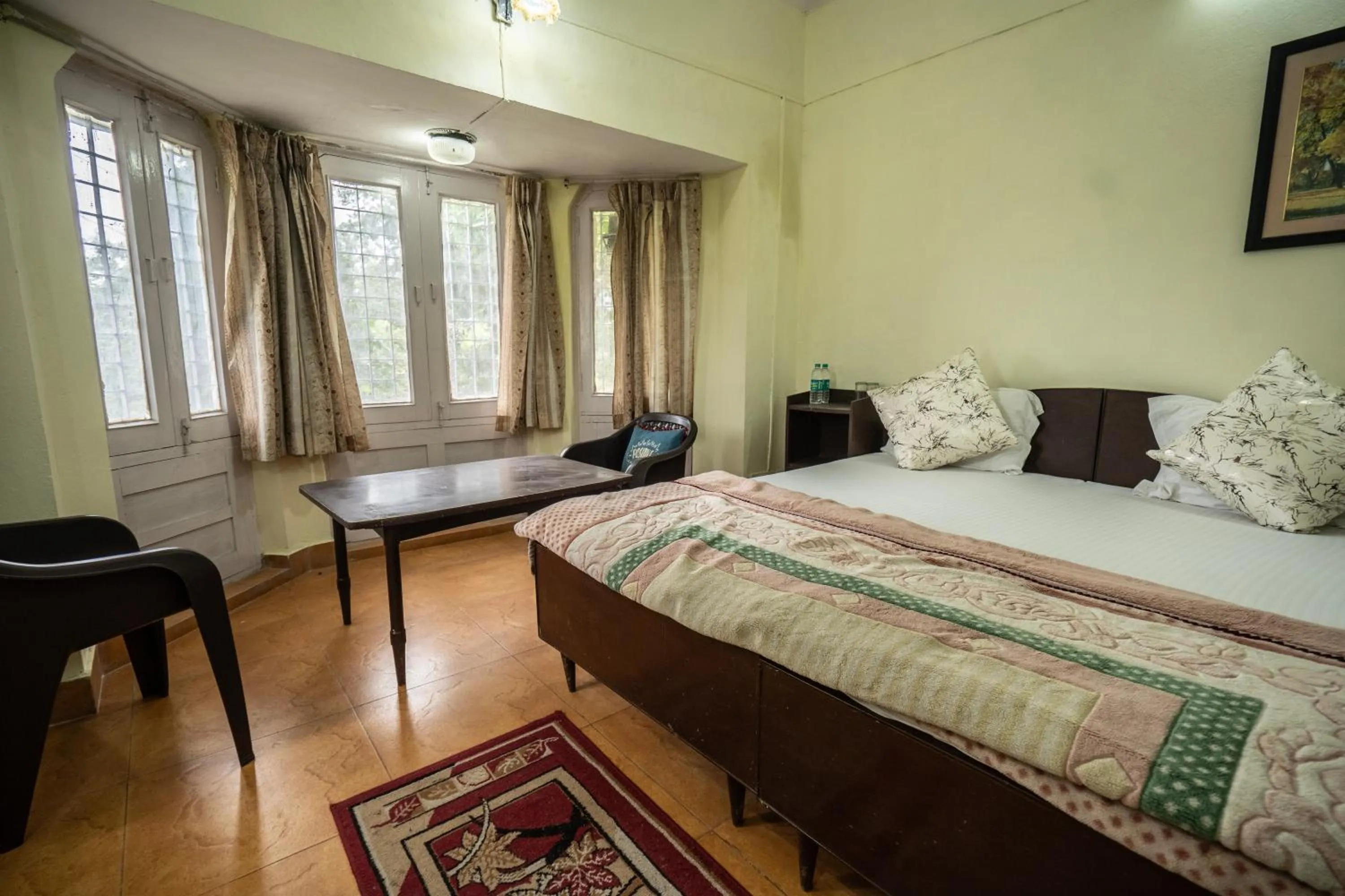 Bed in The Golden Sunrise Hotel