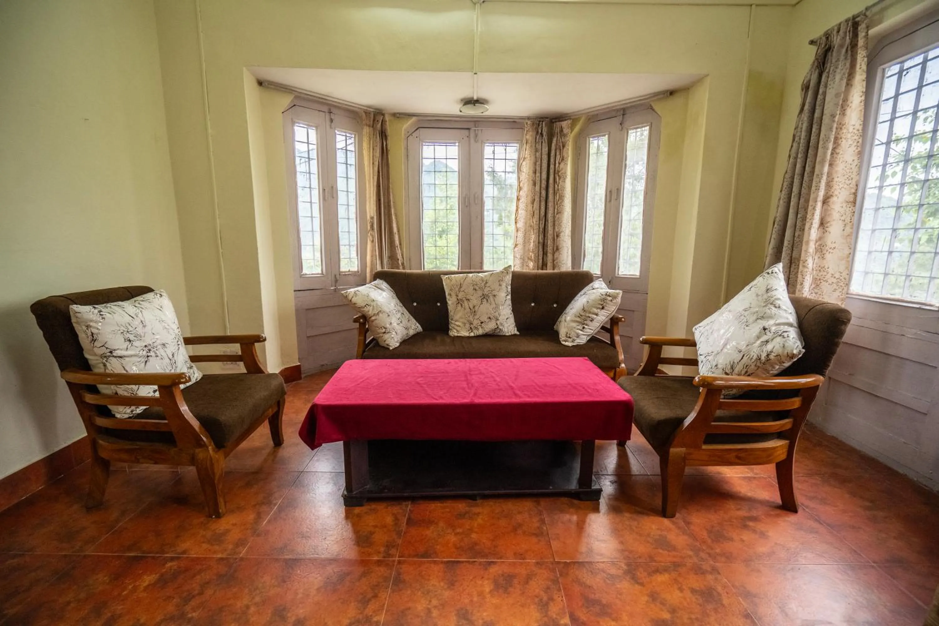 Living room in The Golden Sunrise Hotel