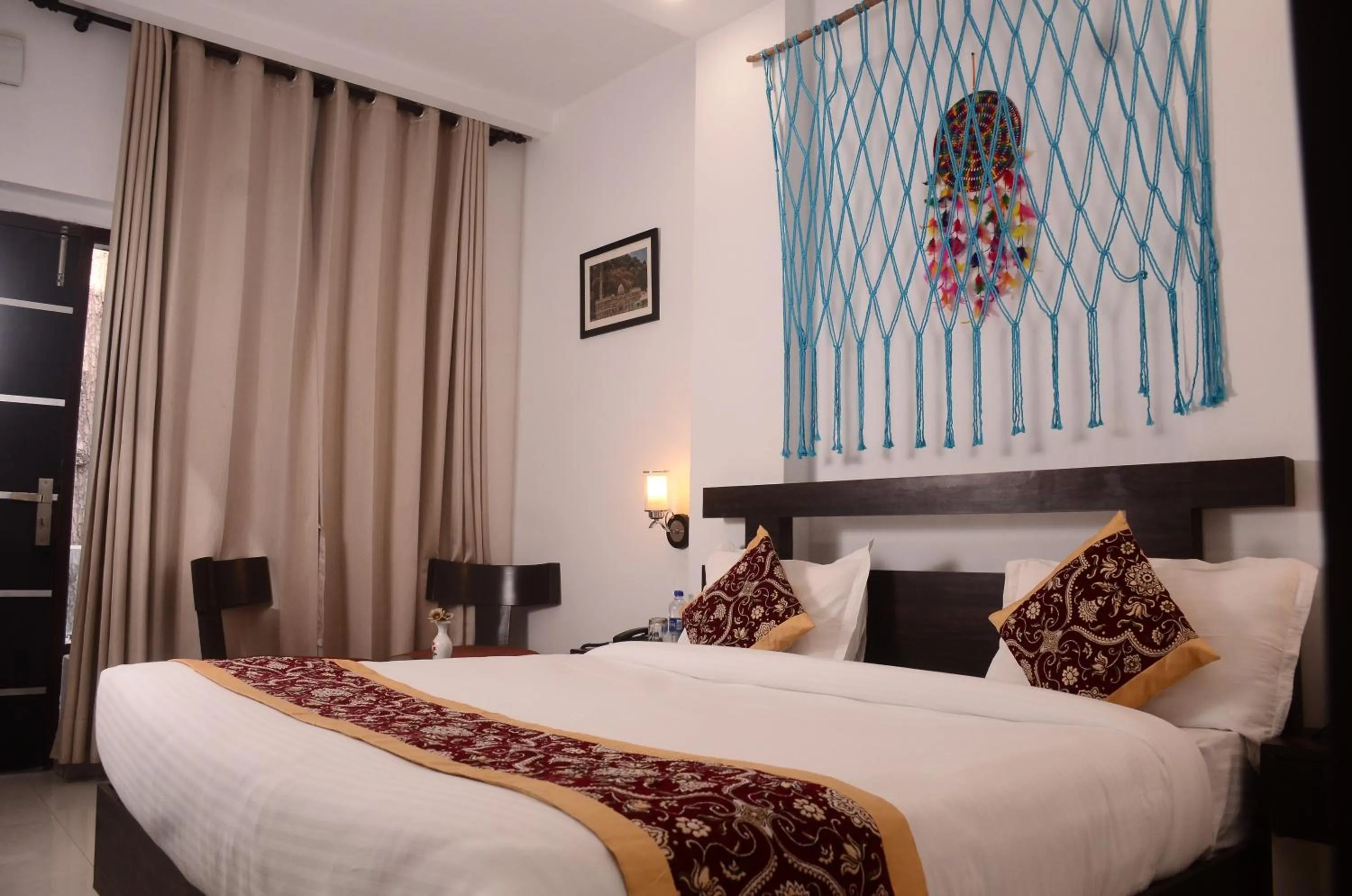 Bed in The Golden Sunrise Hotel