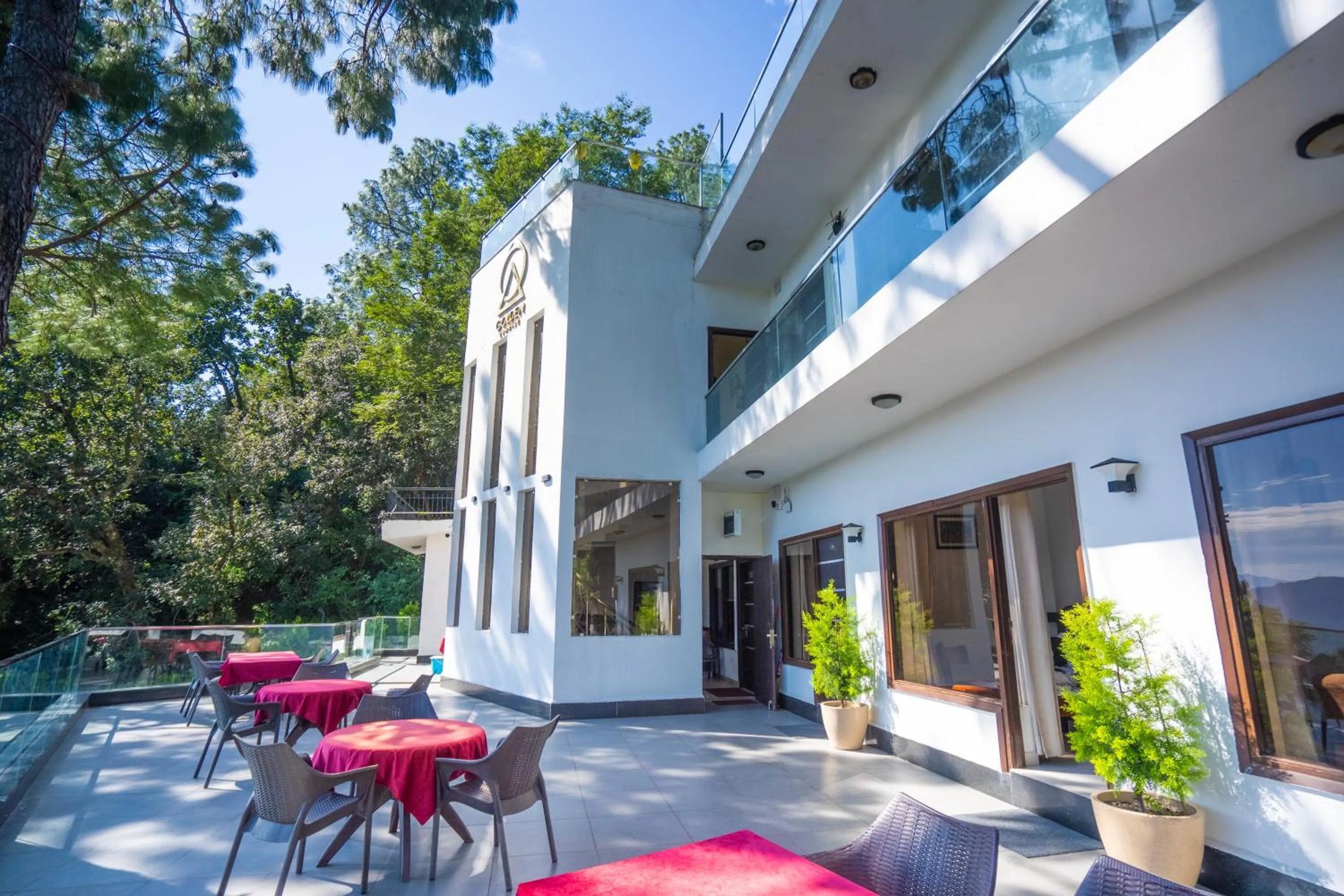 Dinner in The Golden Sunrise Hotel