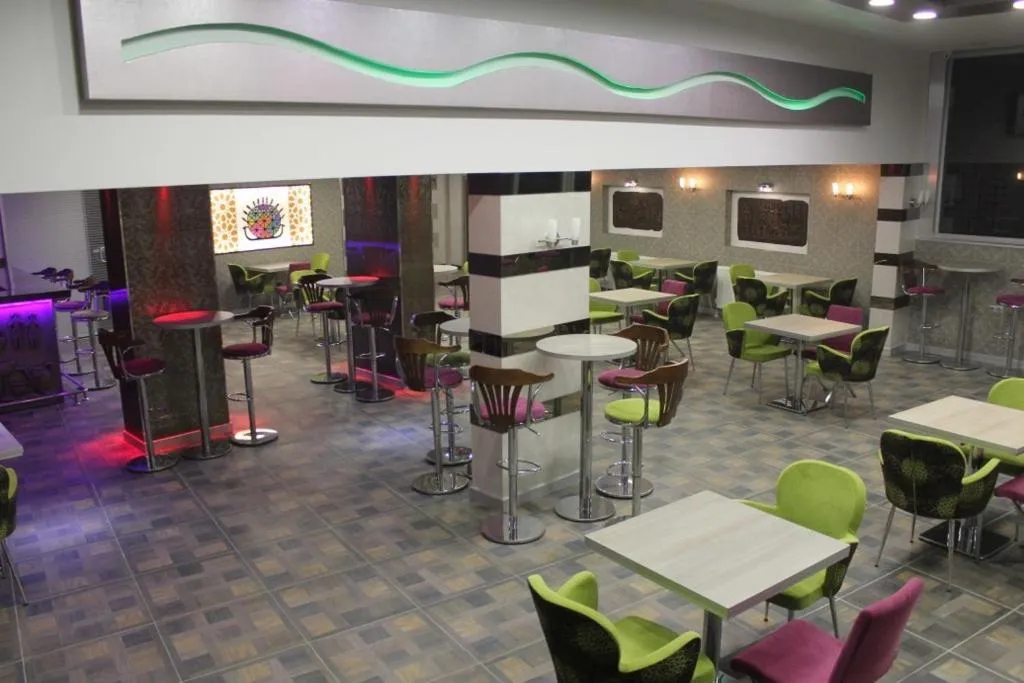 Lounge or bar in Hattuşirin Hotel