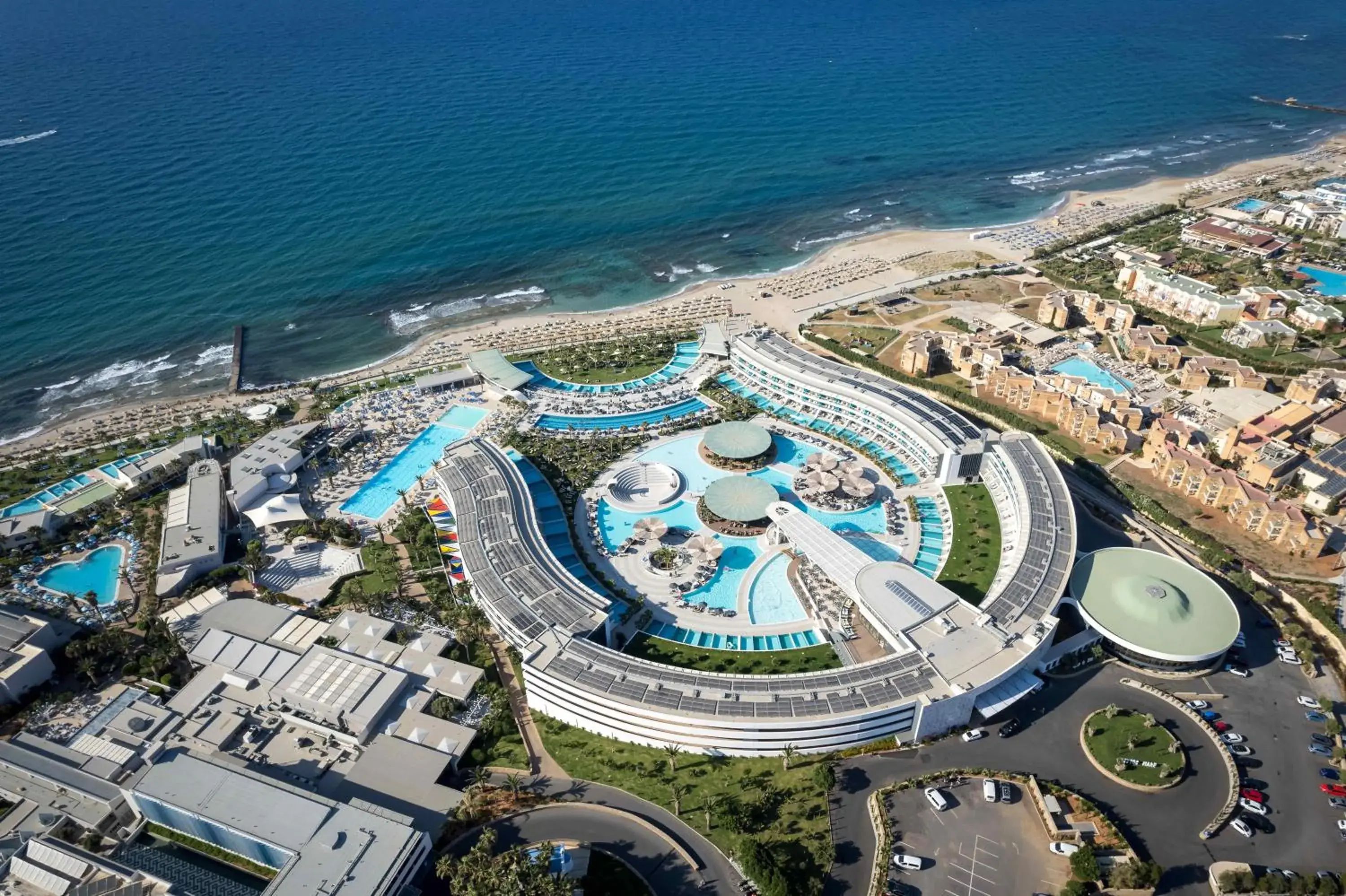 Property building in Lyttos Mare Property building in Lyttos Mare