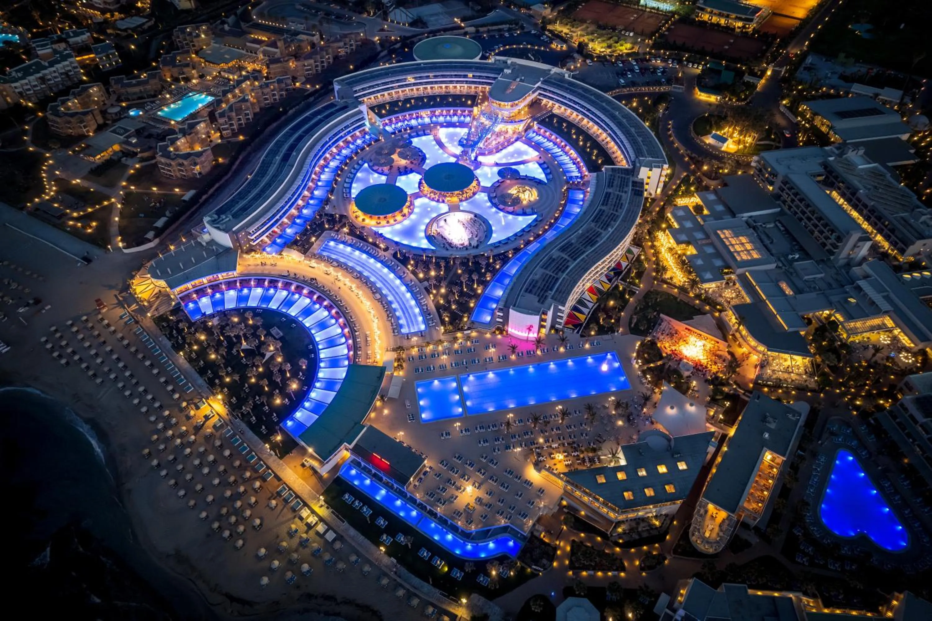 Property building in Lyttos Mare