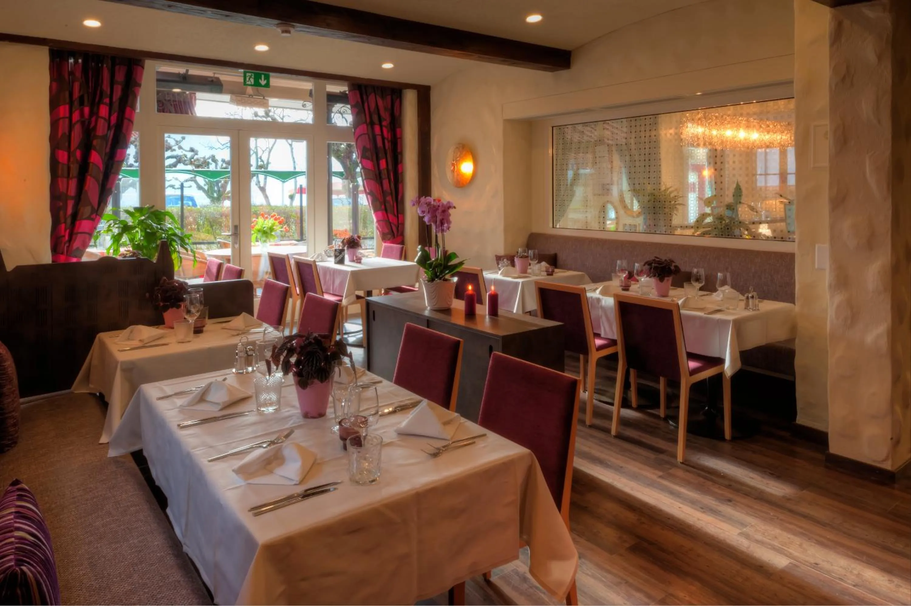 Restaurant/places to eat in Seehotel Gotthard