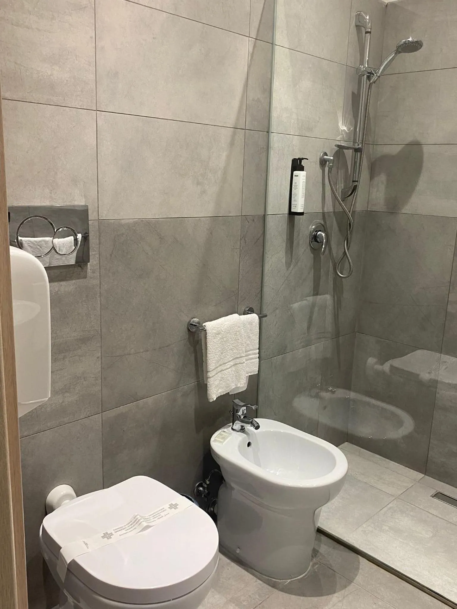 Bathroom in Hotel Portum