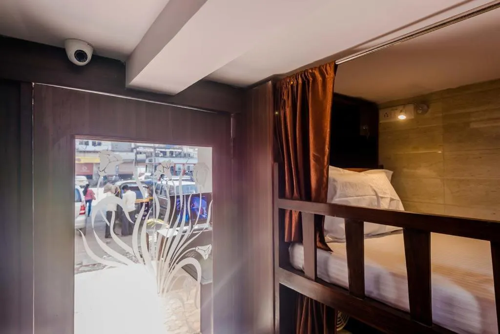 bunk bed, Bed in Awesome Dormitory Male Only