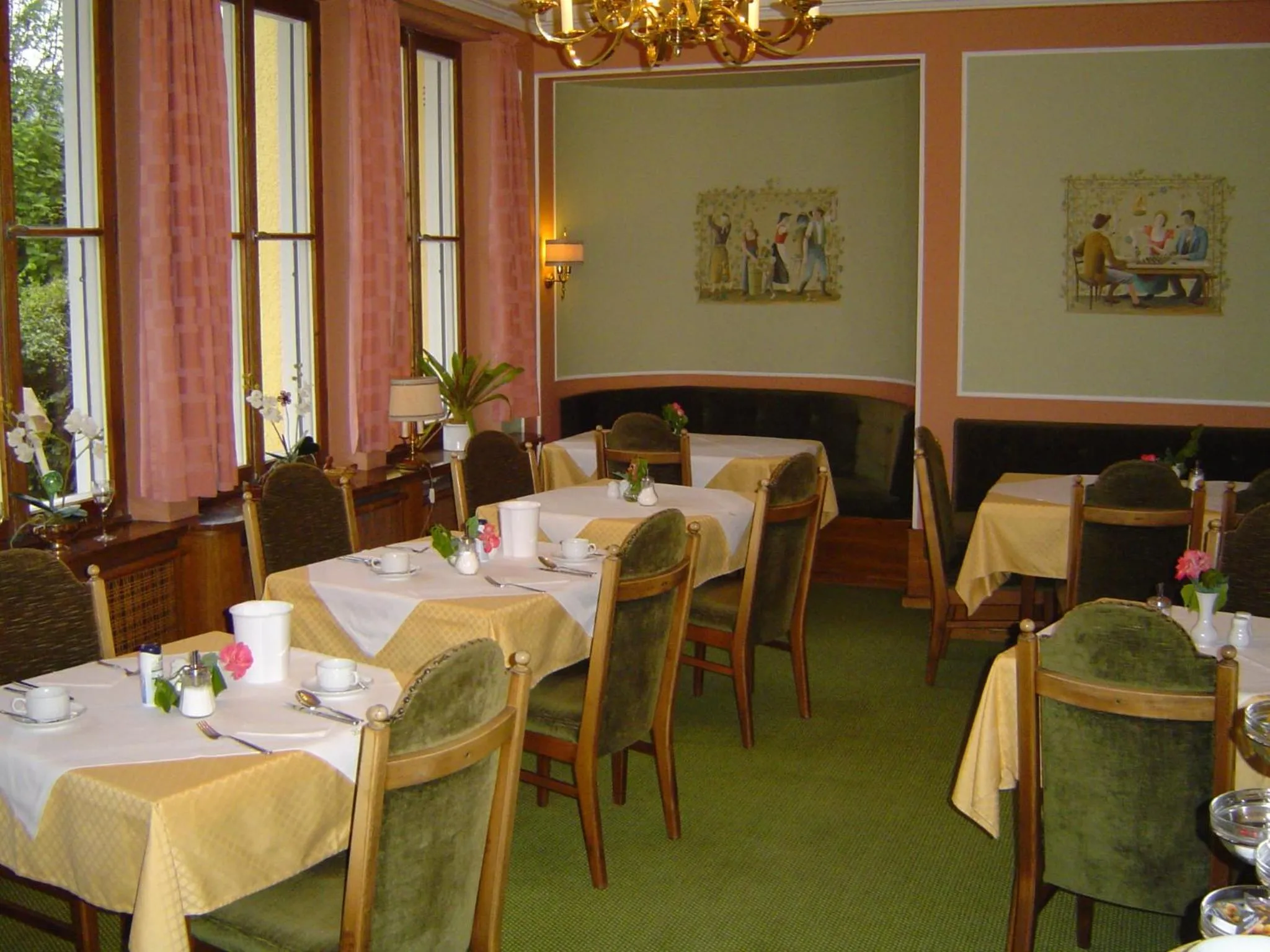 Restaurant/places to eat in Hotel Krone