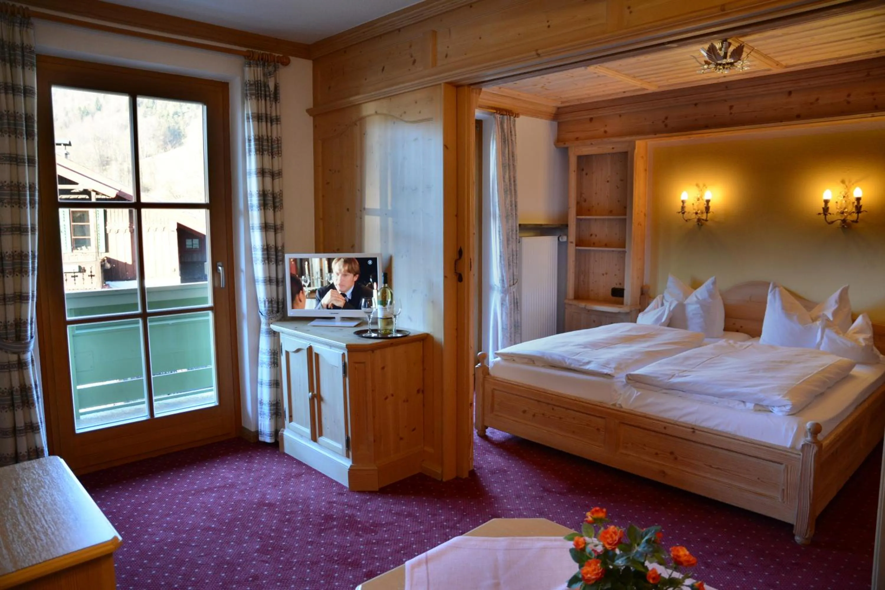 Photo of the whole room, Bed in Hotel Krone