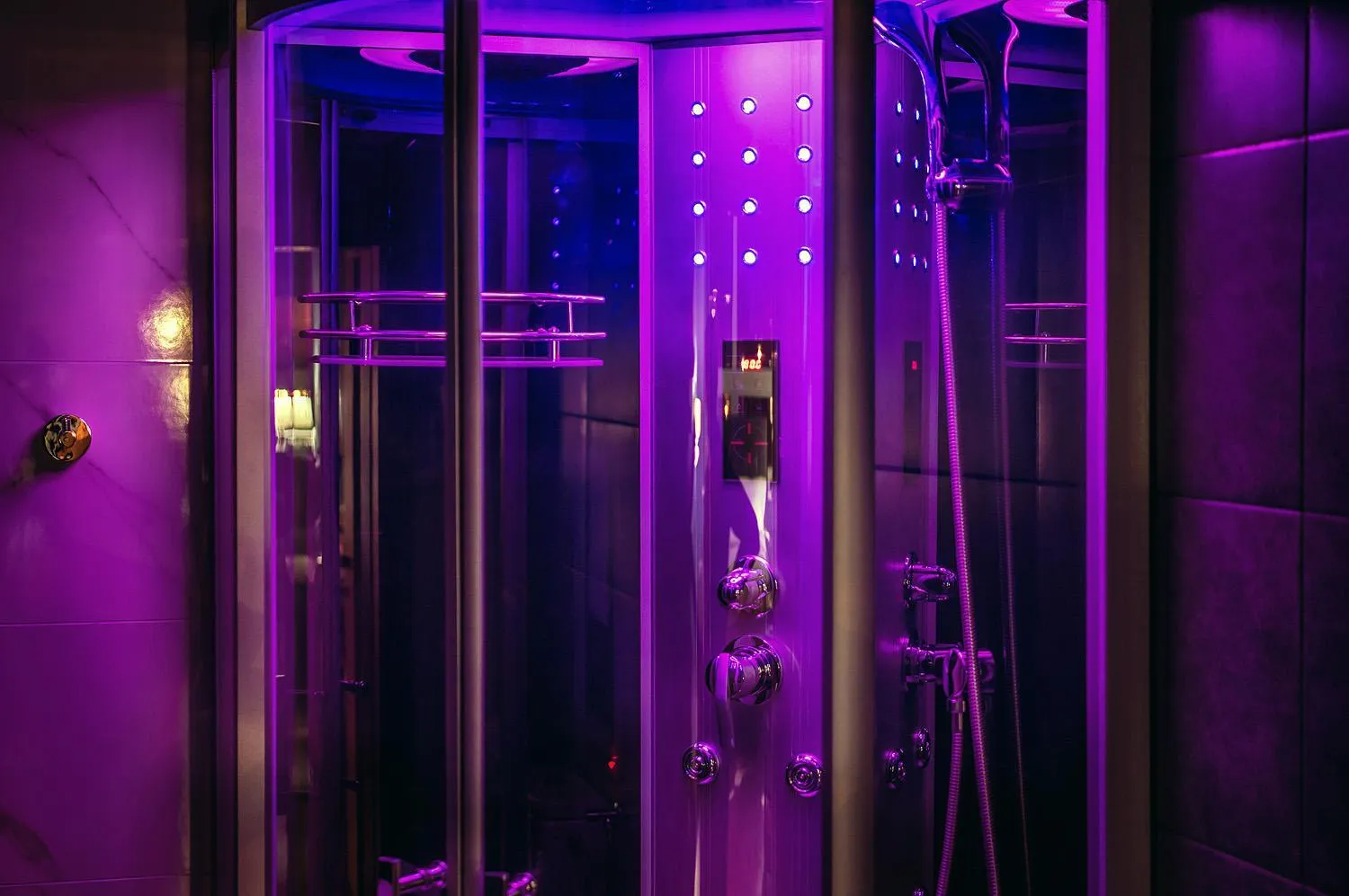 Bathroom in ELVIRA SELECTION by Lotus