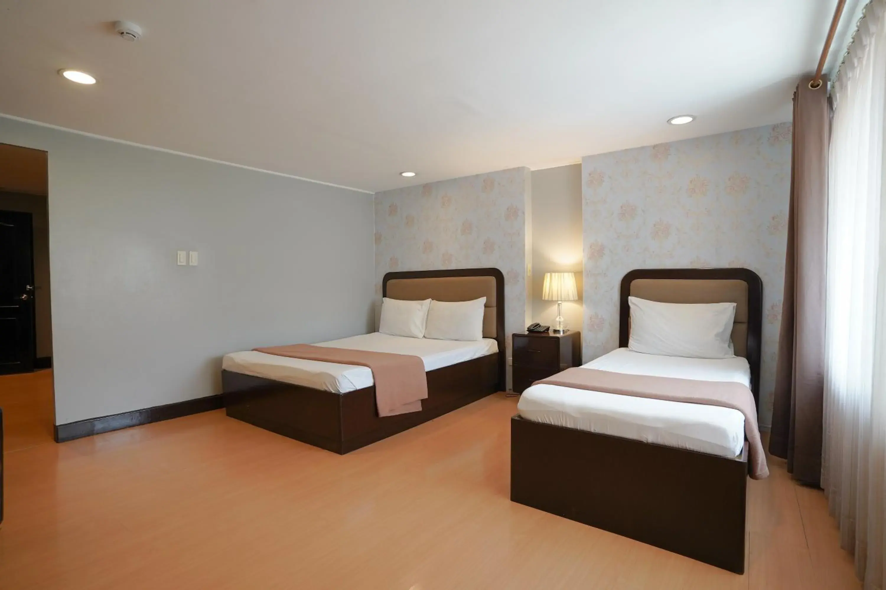 Deluxe Family Room in Arzo Hotel Manila Deluxe Family Room in Arzo Hotel Manila