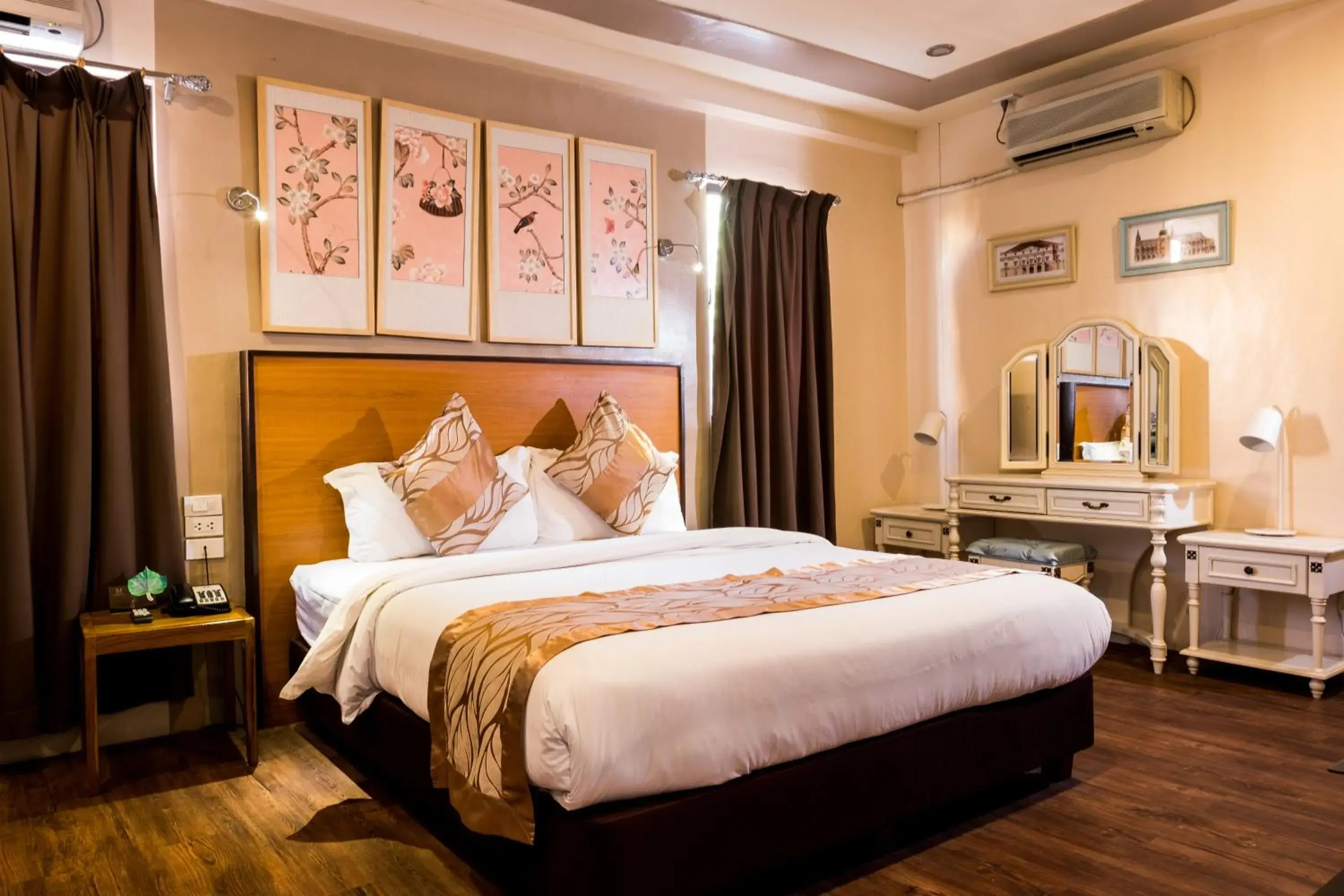 Bedroom, Bed in Marcian Garden Hotel Bedroom, Bed in Marcian Garden Hotel