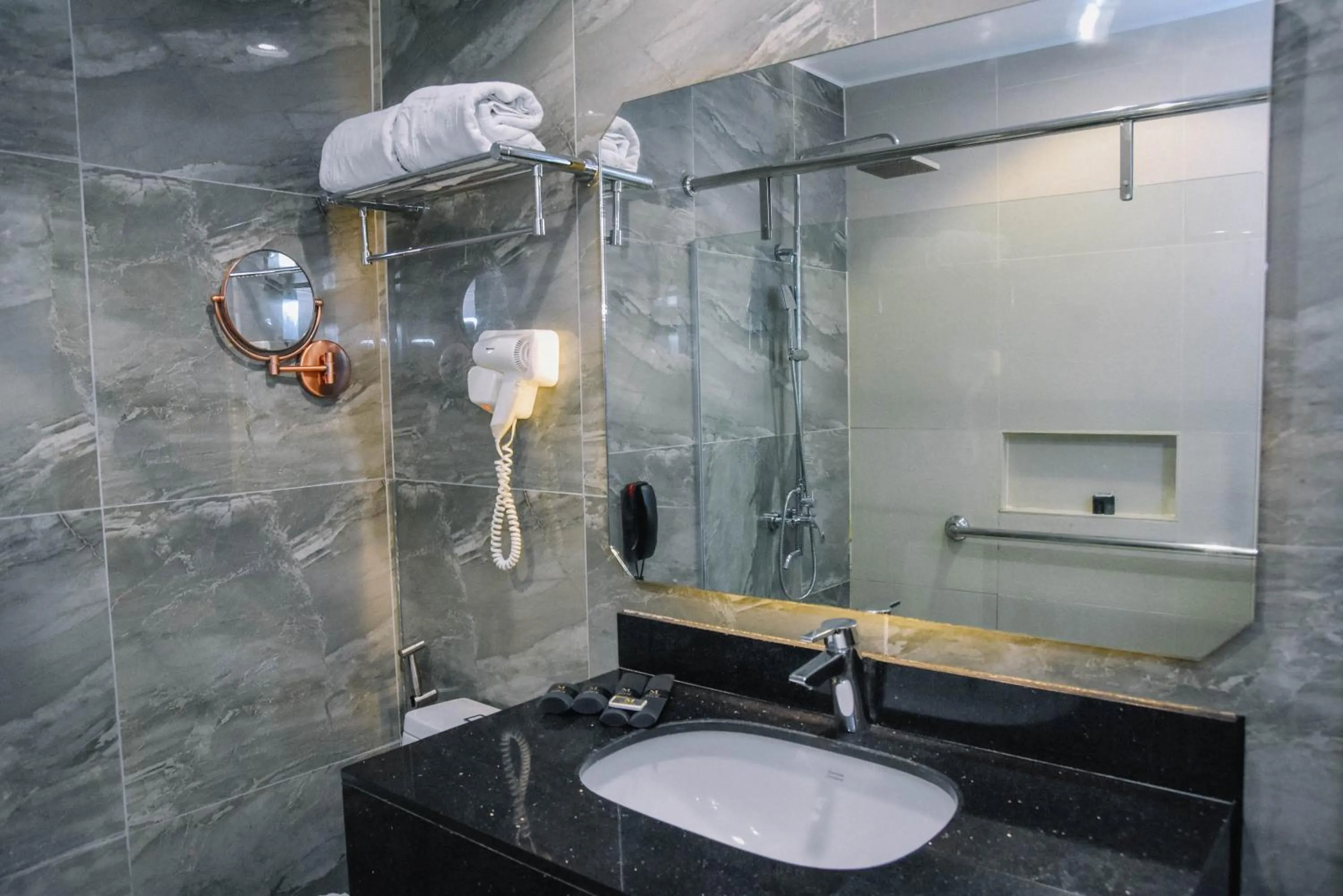 Bathroom in Marcian Garden Hotel